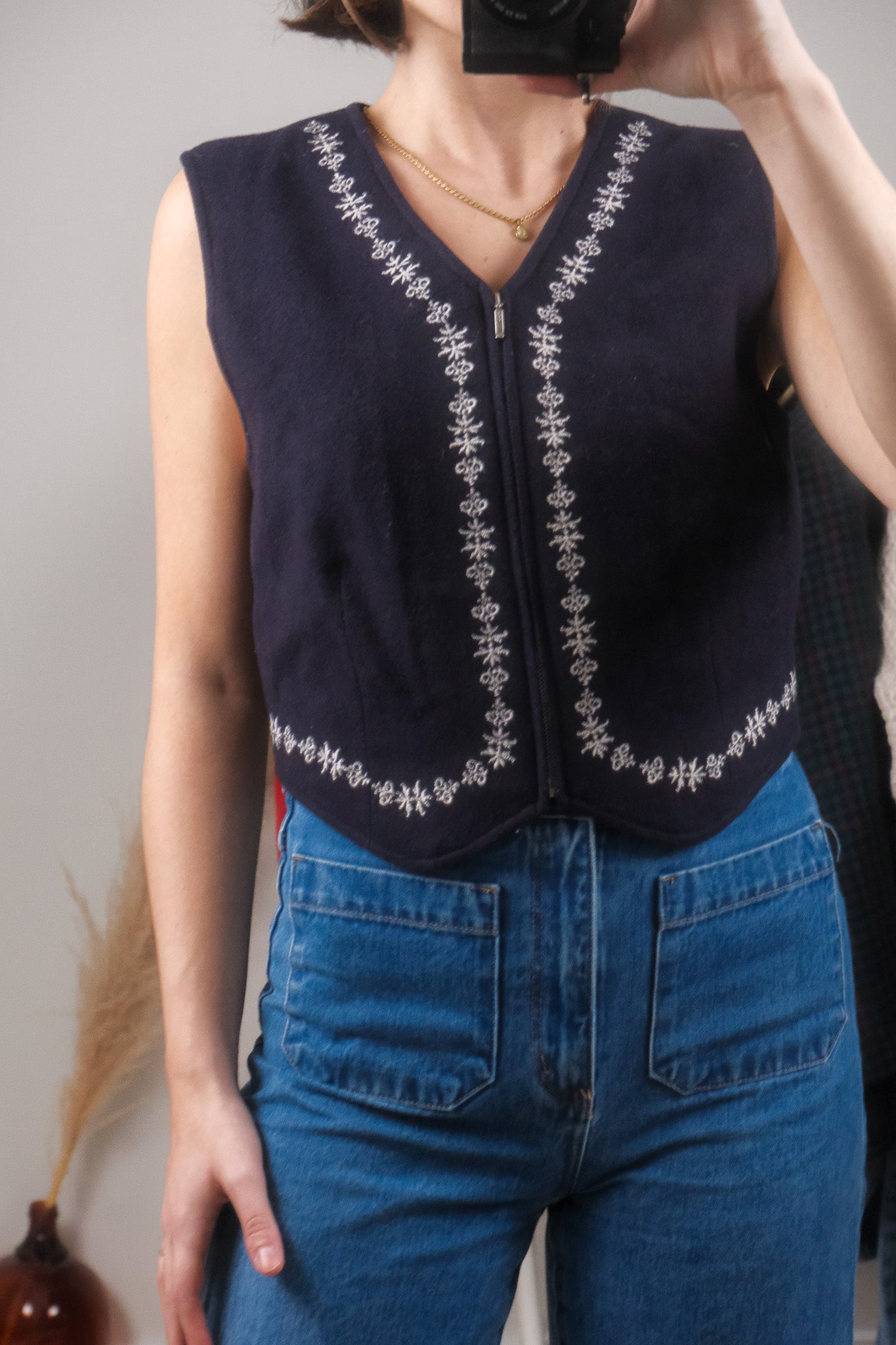 Vintage x Gap x Wool Blend Embroidered Vest (S/M)
