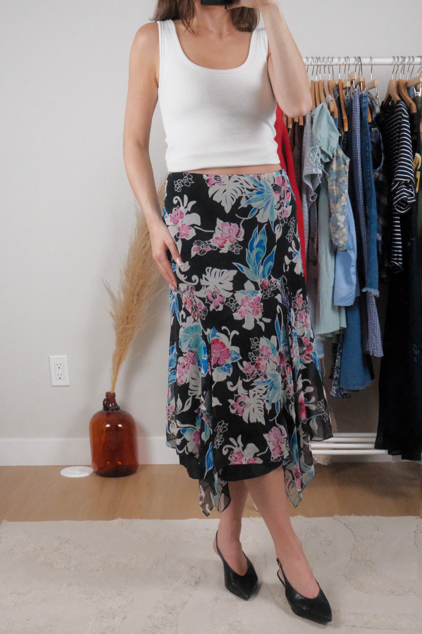 Vintage x 100% Silk Patterned Midi Skirt (4-8)