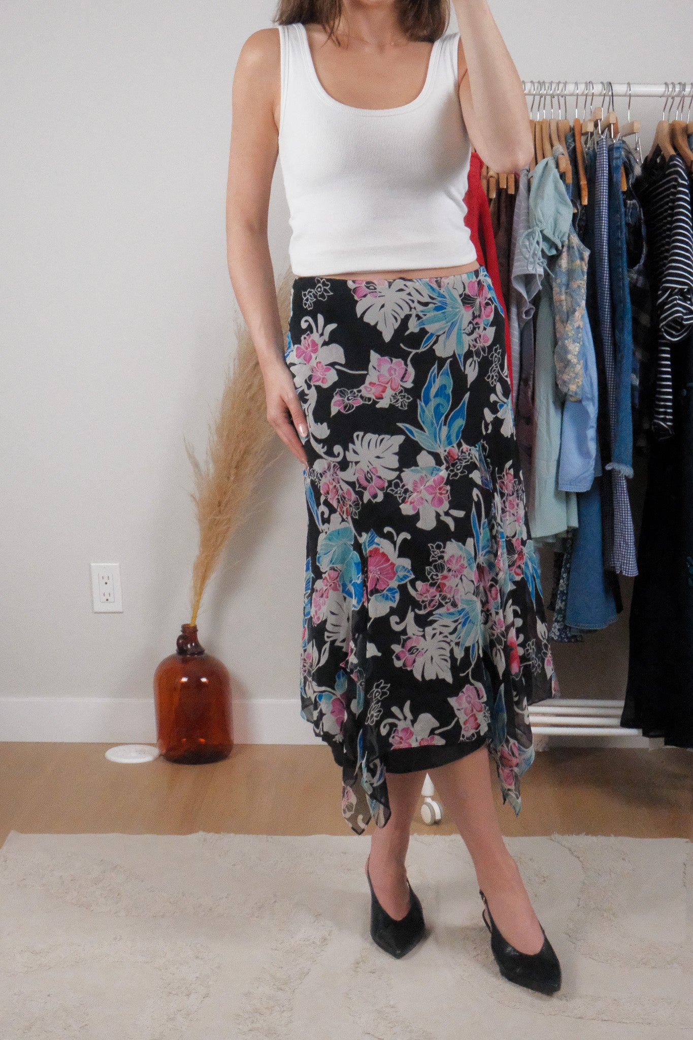 Vintage x 100% Silk Patterned Midi Skirt (4-8)