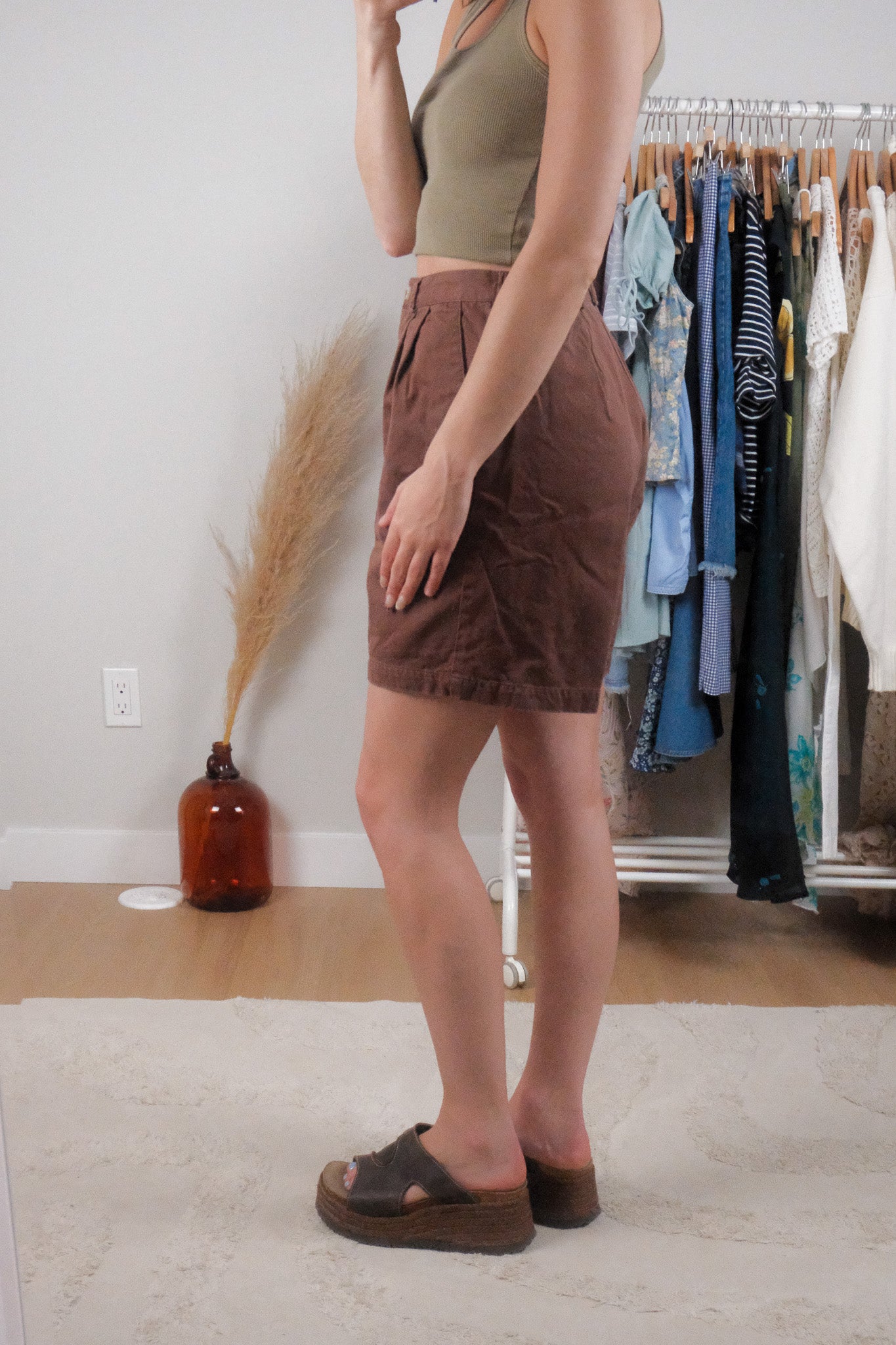 Vintage x Cotton Pleated Bermuda Shorts (4/6)