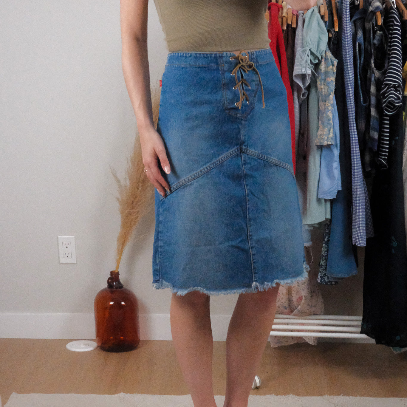 Made in USA x Vintage x Denim Midi Skirt (8/10)