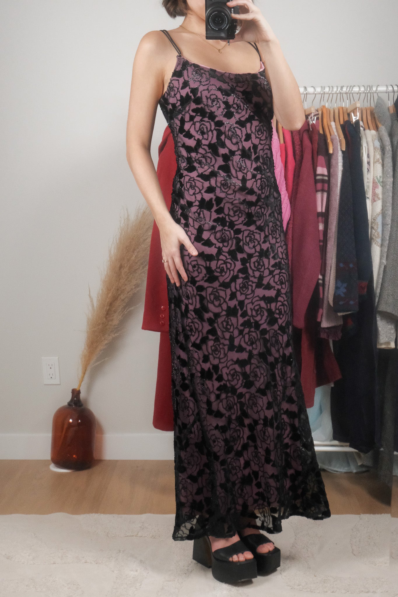 Made in Canada x Vintage x Rose Shimmer Maxi Dress (8/10)