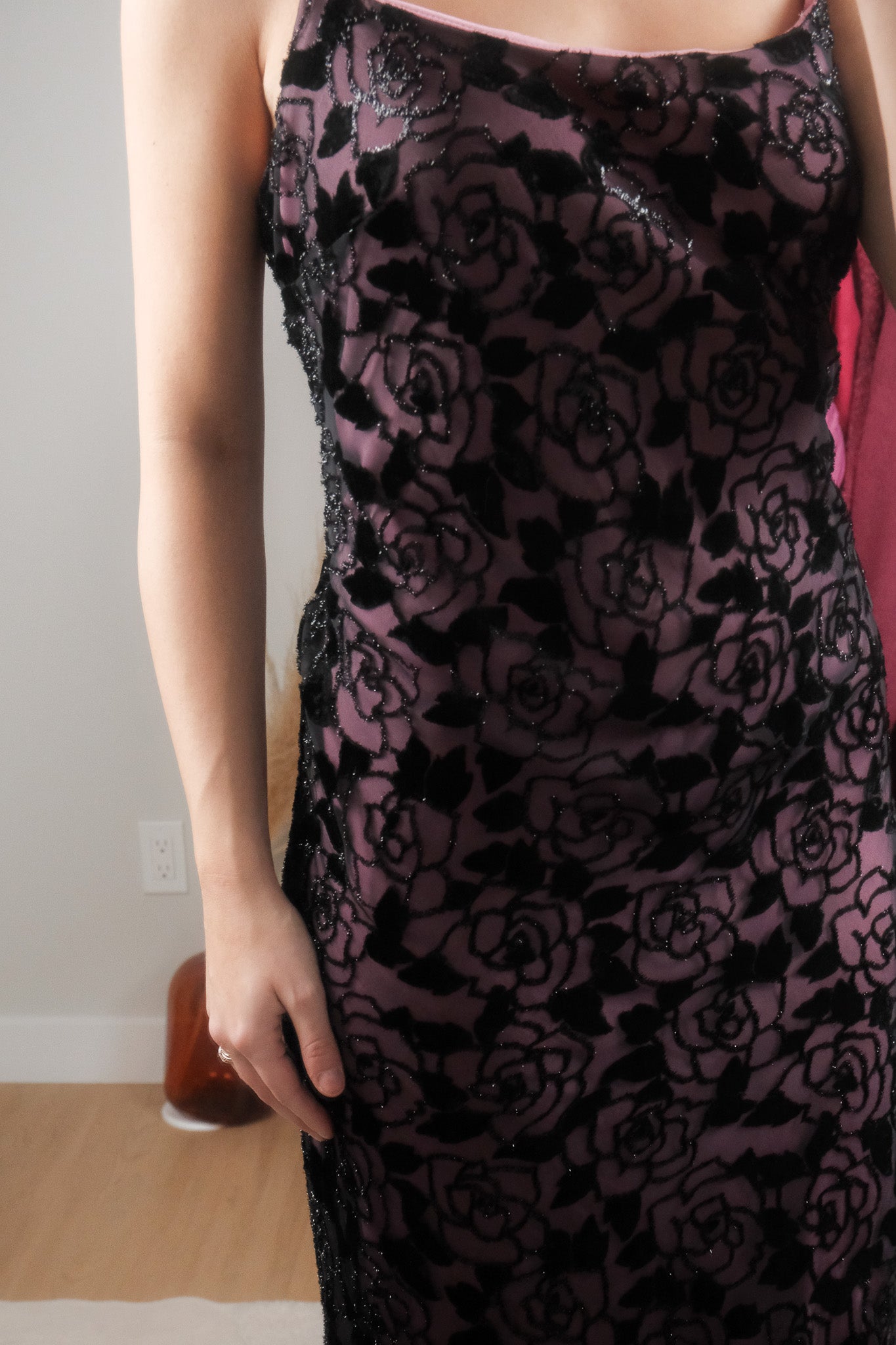 Made in Canada x Vintage x Rose Shimmer Maxi Dress (8/10)