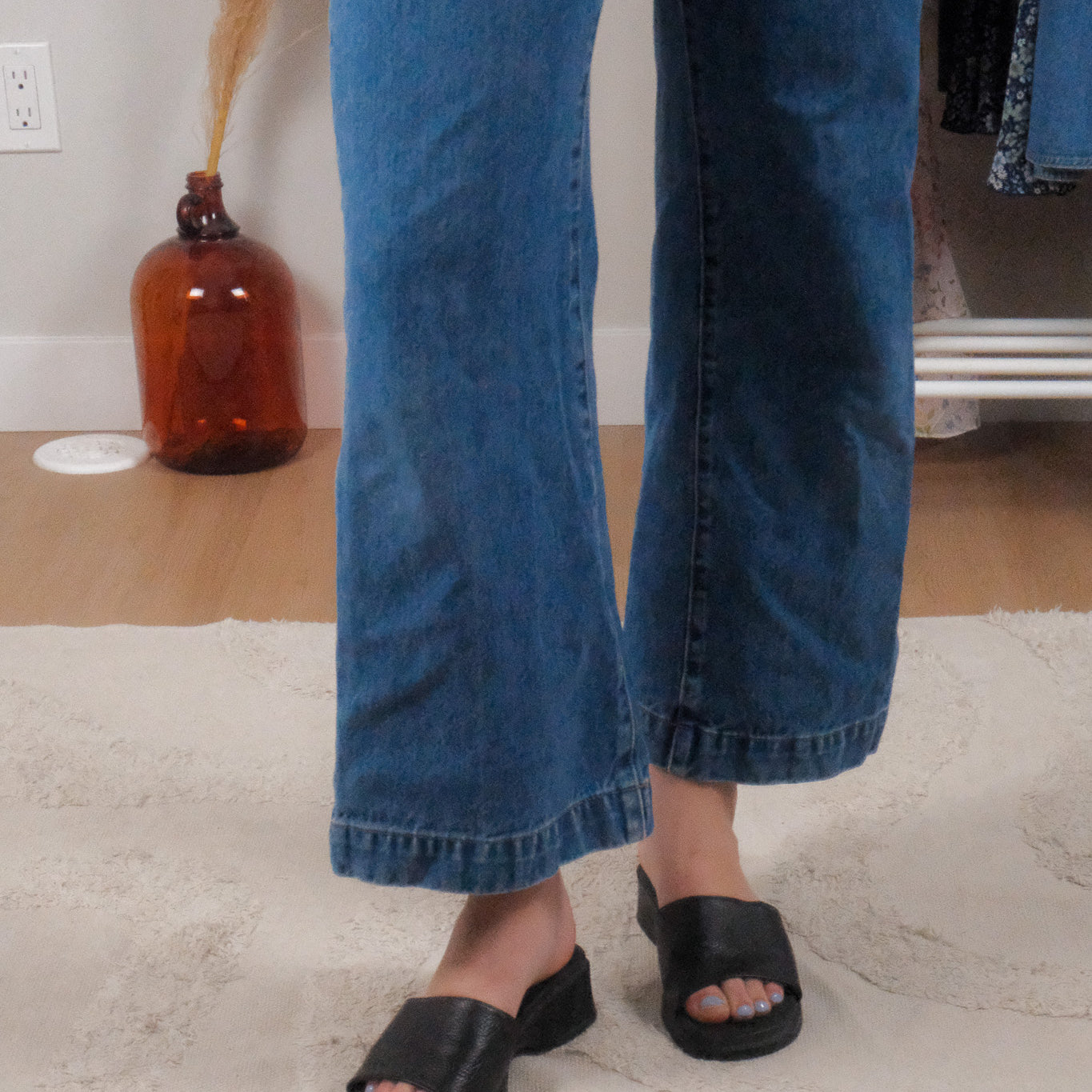 Vintage x Leather Slides (7)
