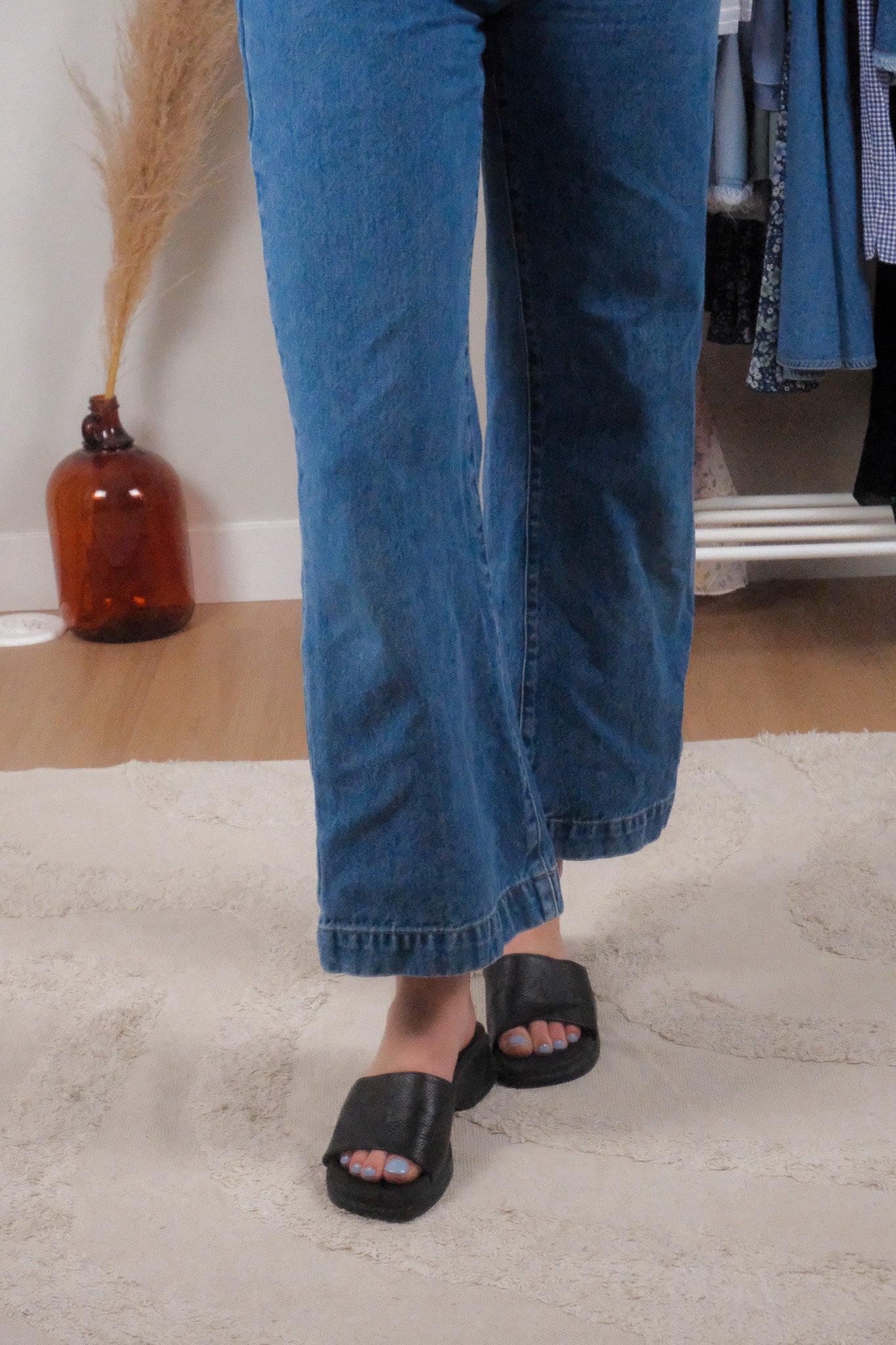 Vintage x Leather Slides (7)