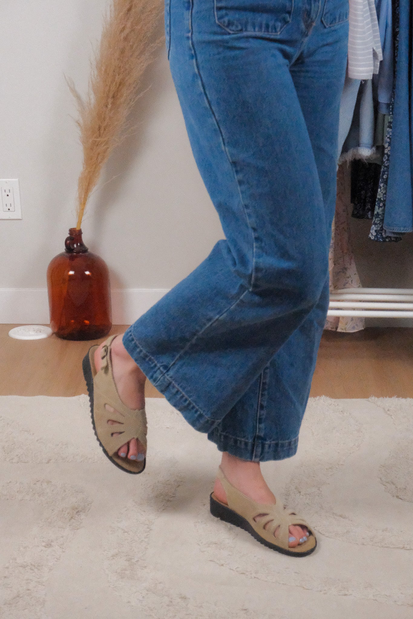 Made in Italy x Vintage x Suede Sandals (7.5)