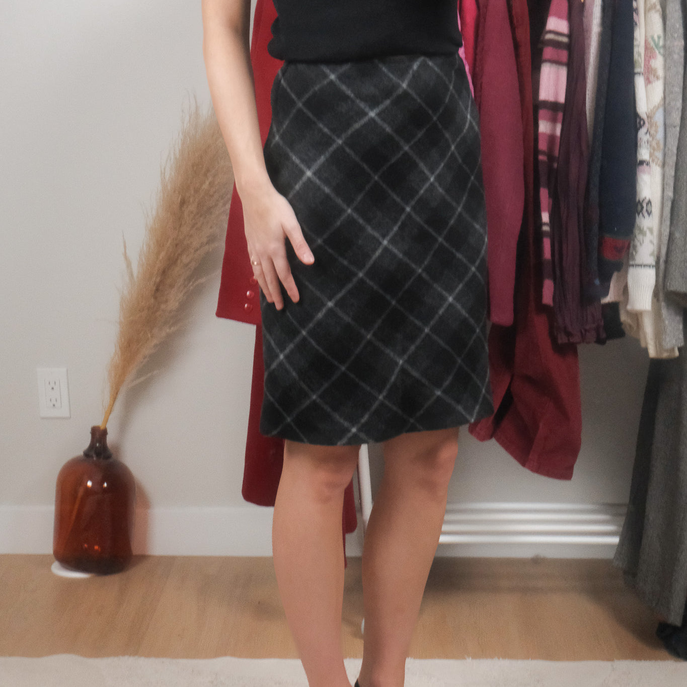 Made in Canada x Vintage x Wool Blend Plaid Midi Skirt (2)