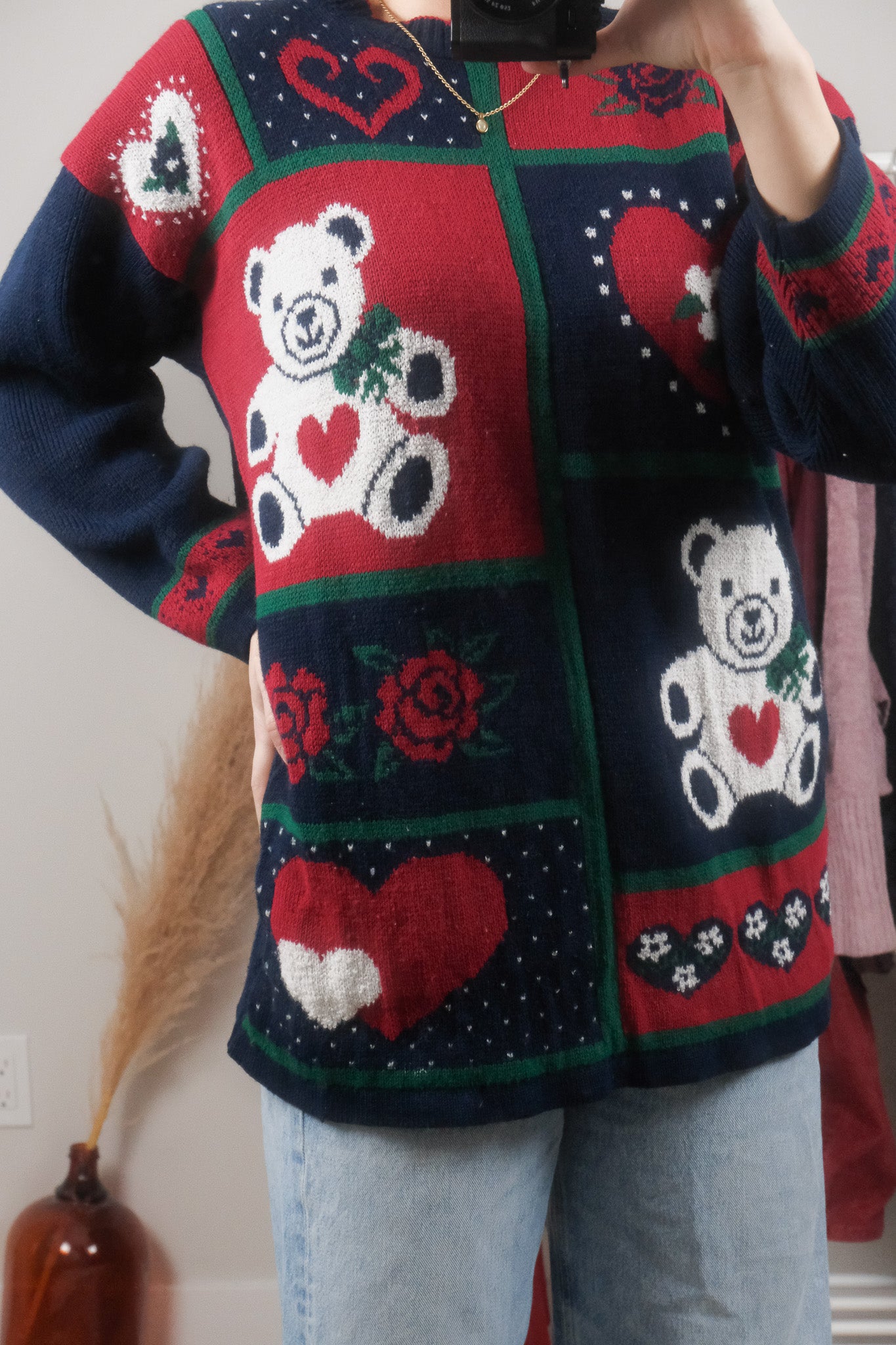 Vintage x Bear/Heart/Flower Patterned Sweater (S)