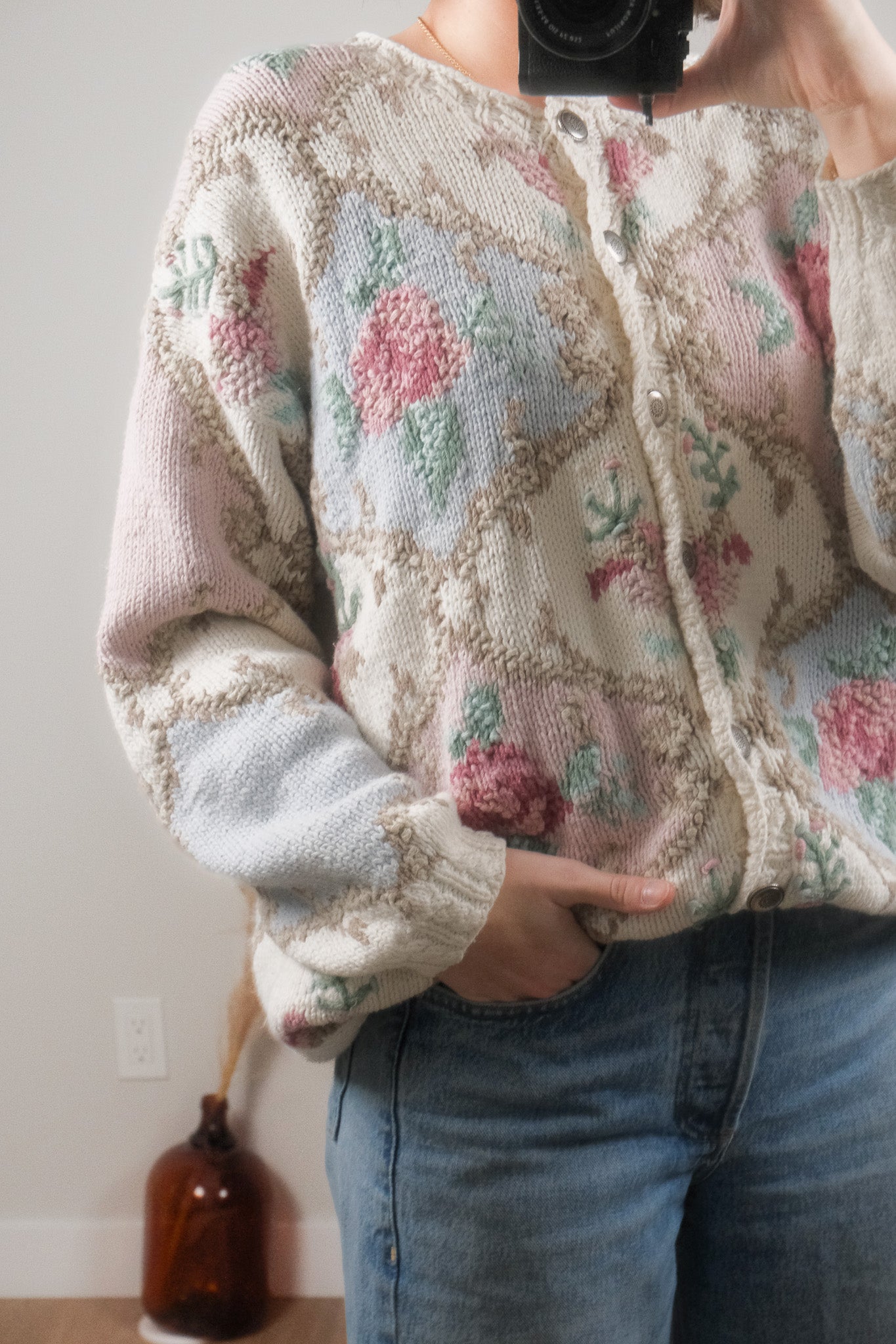 Vintage x Flower Embroidered Patterned Chunky Cardigan (L/XL)