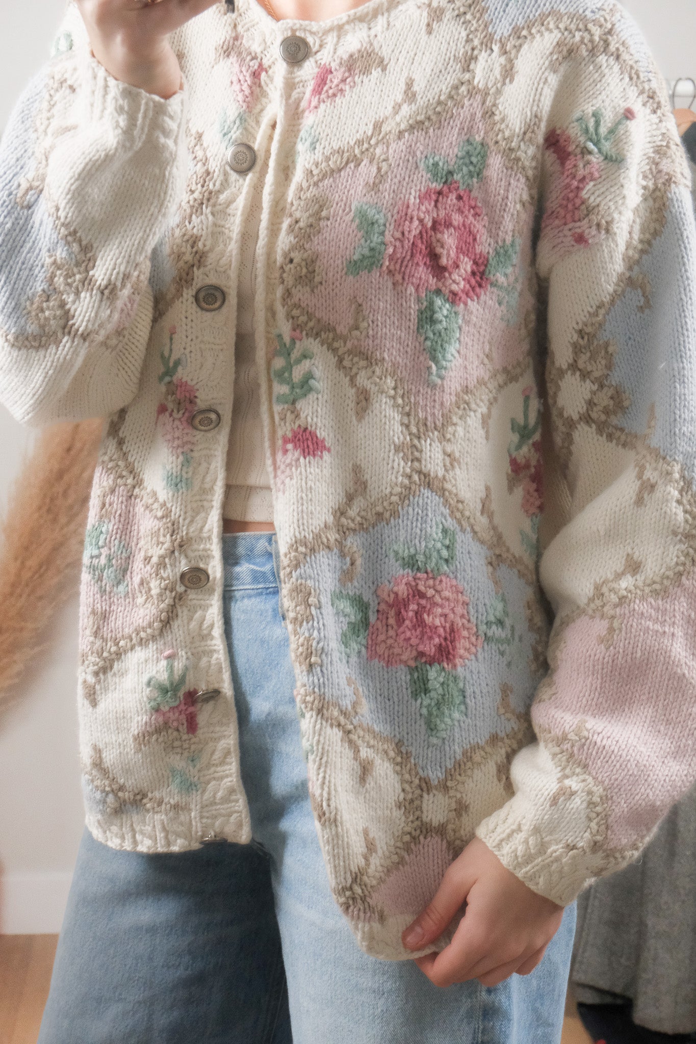 Vintage x Flower Embroidered Patterned Chunky Cardigan (L/XL)