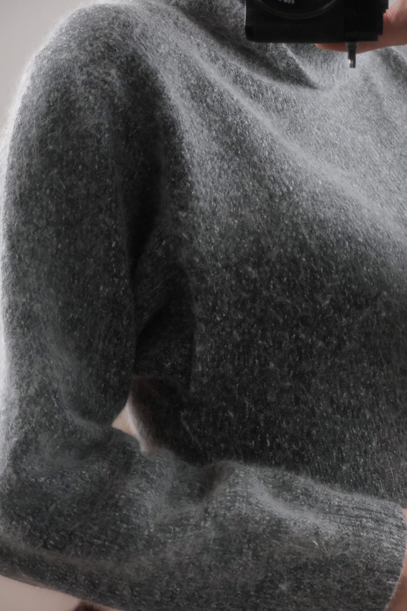 Vintage x Silk/Angora/Wool Blend Turtleneck (XS)