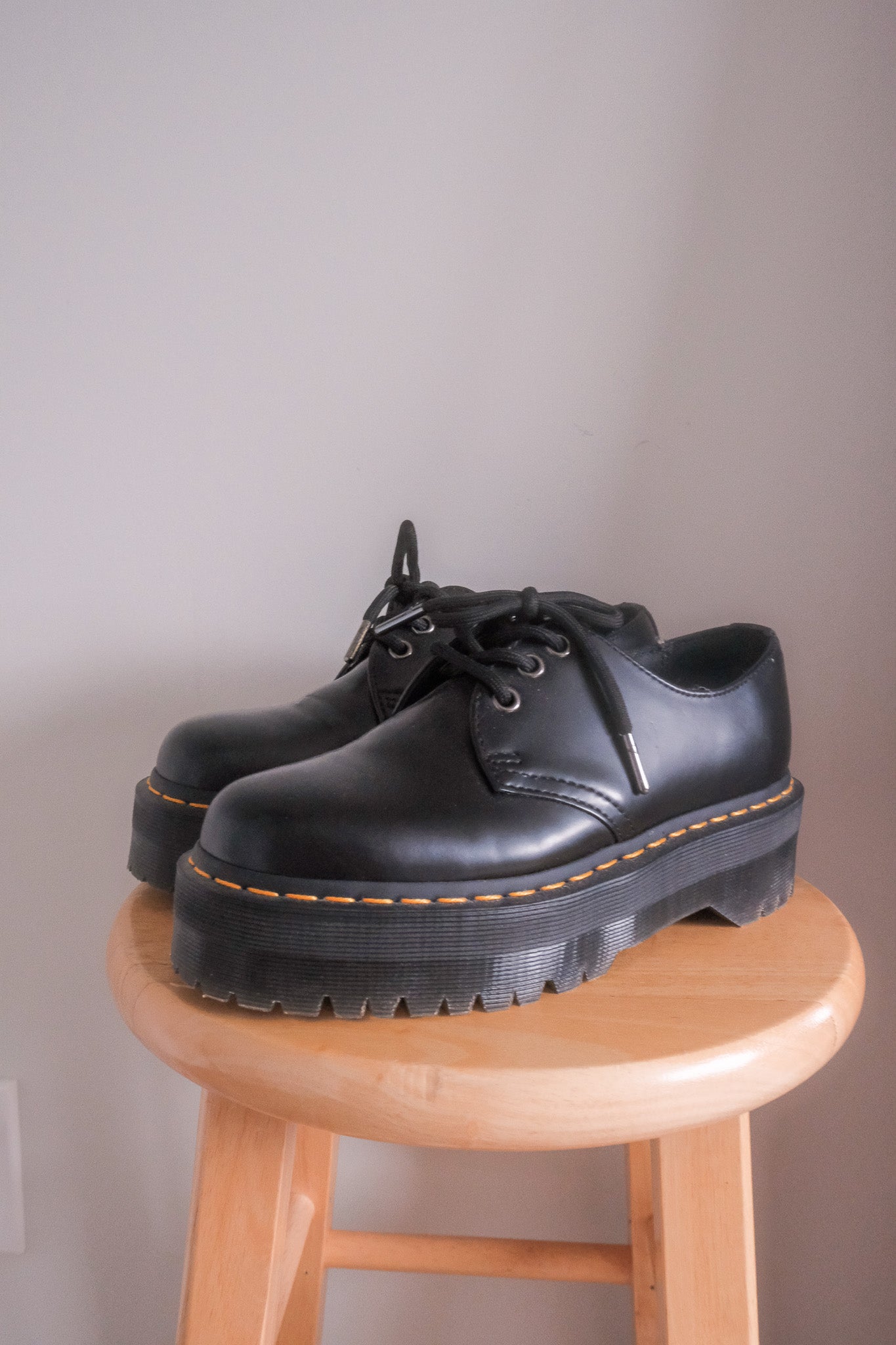 Doc Martens x Leather Platforms Oxfords (7.5)