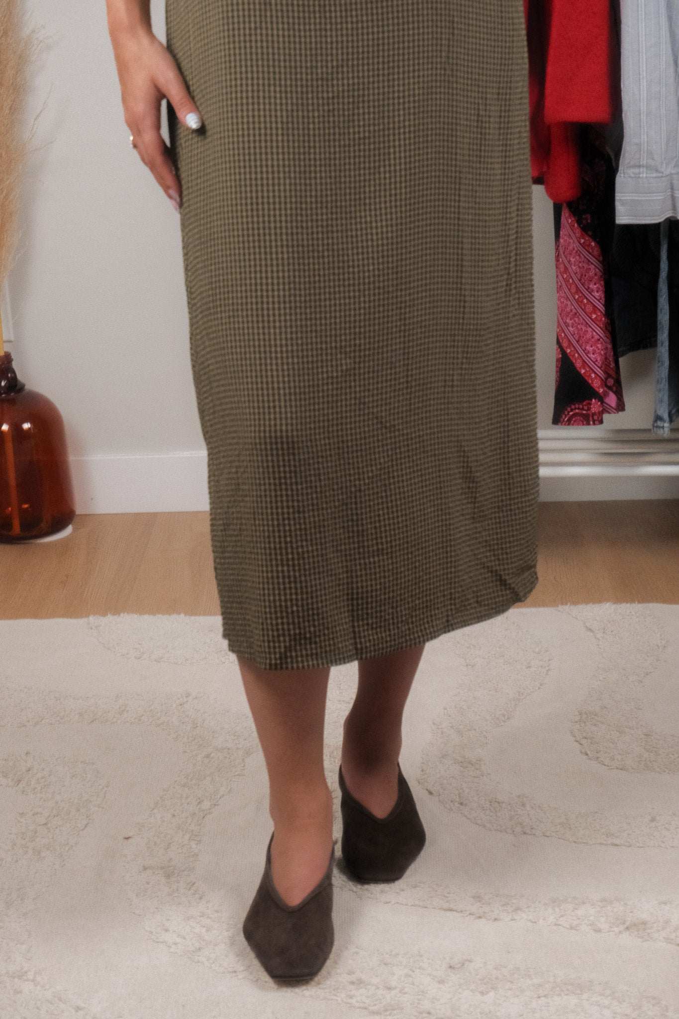 NWT x Tony Bianco x Suede Flats (8/8.5)