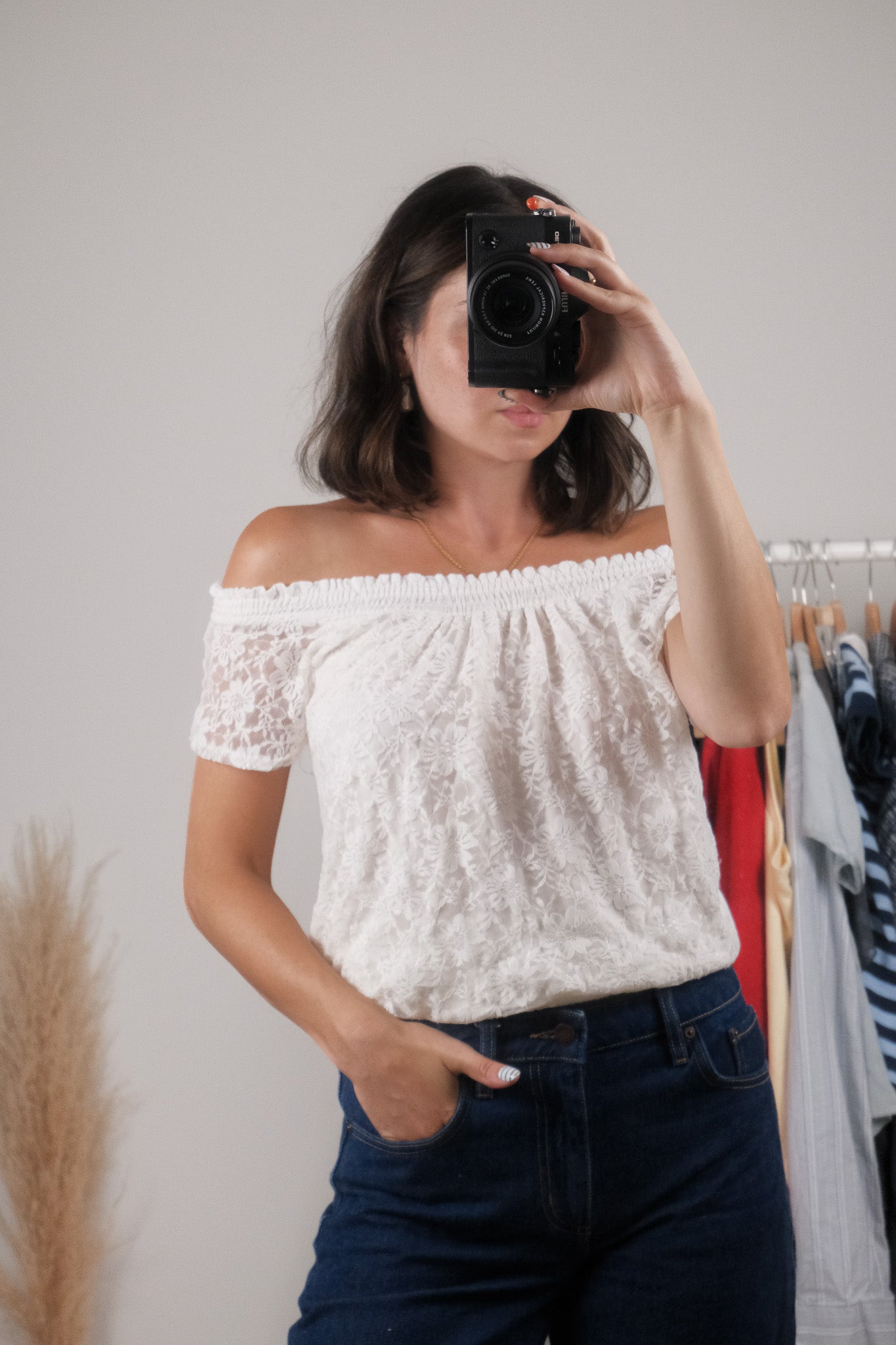 Vintage x Lace Off The Shoulder Top (S/M)