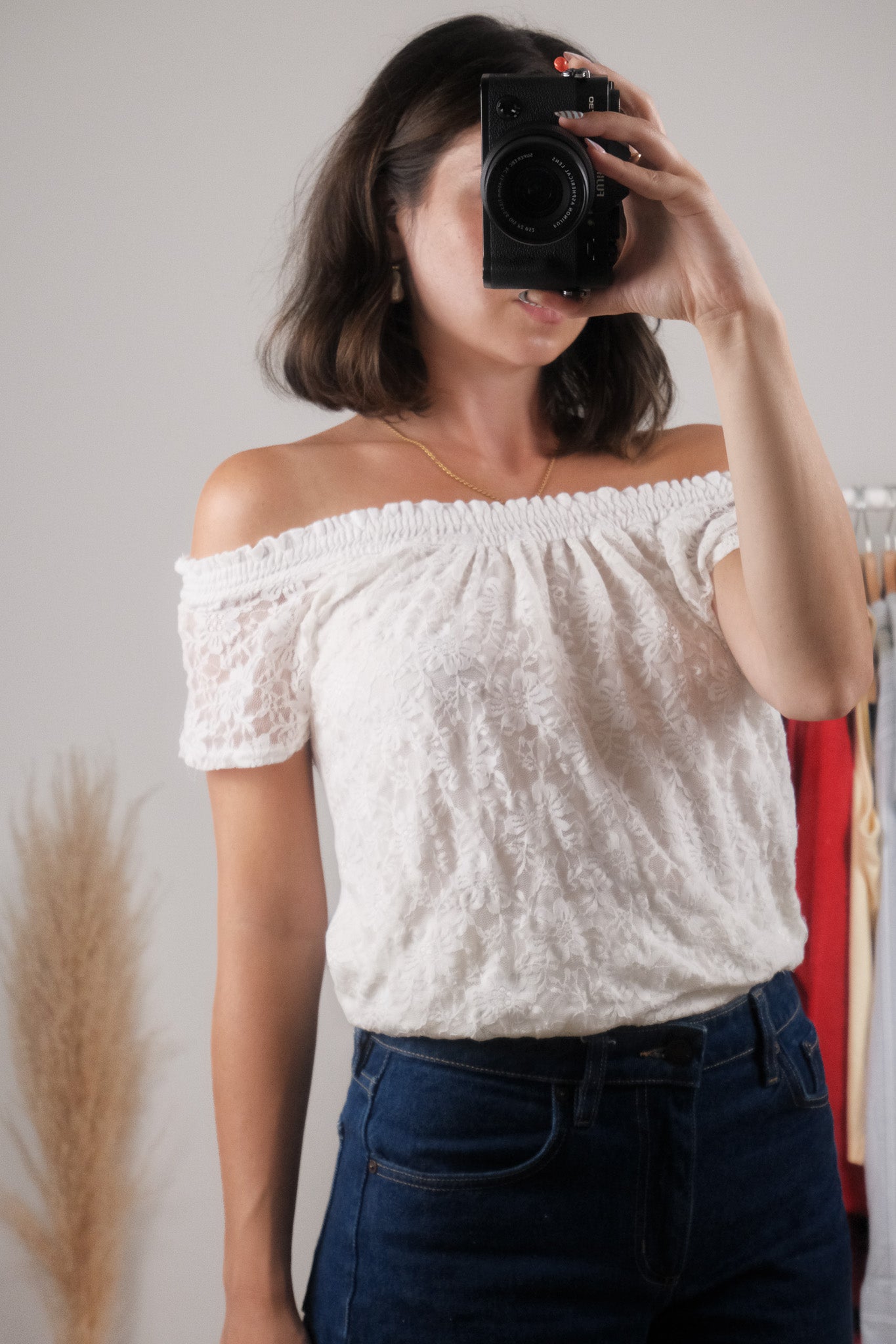 Vintage x Lace Off The Shoulder Top (S/M)