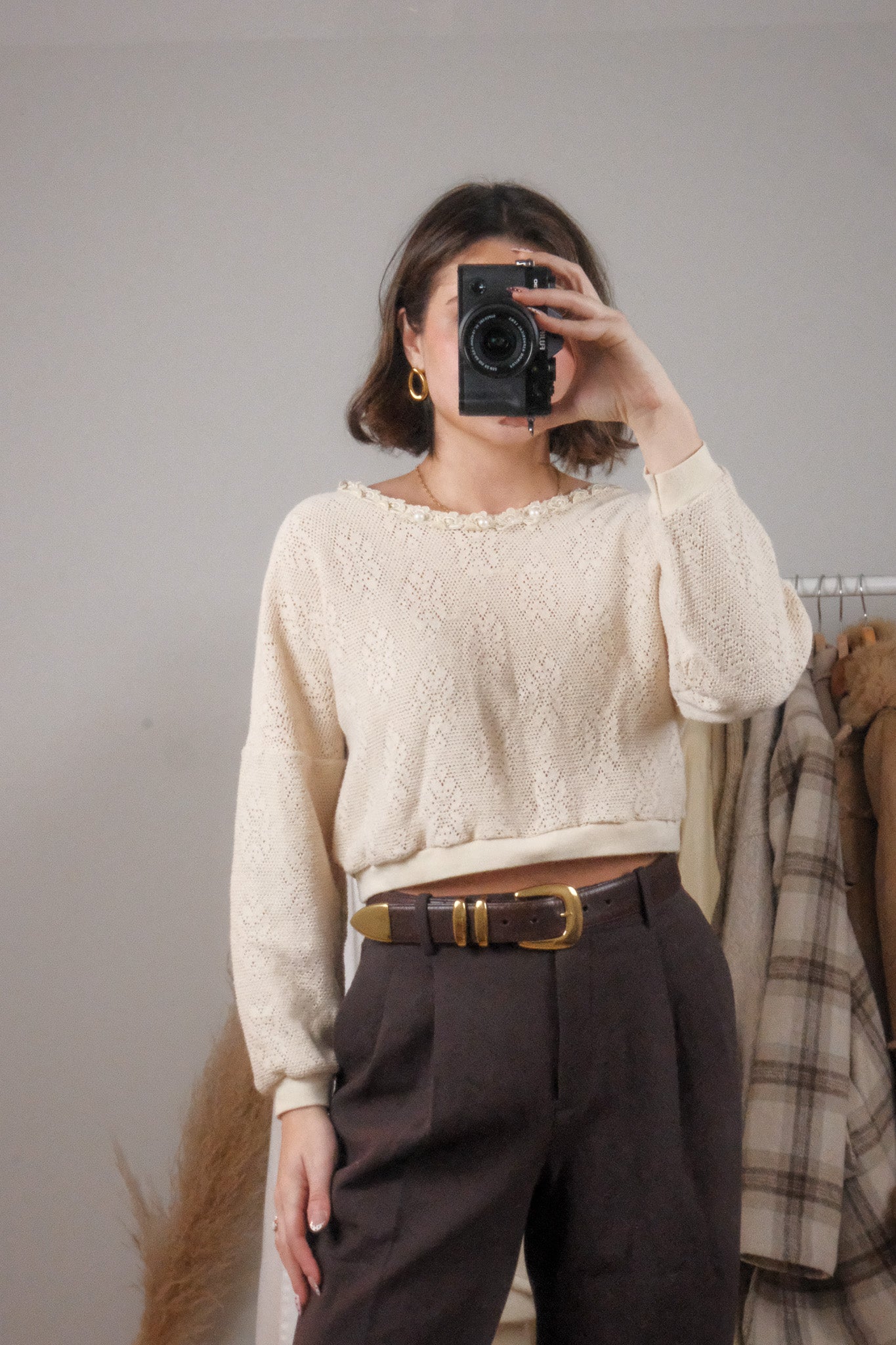 Made in Canada x Vintage x Textured/Lace/Pearl Crop Knit (M)
