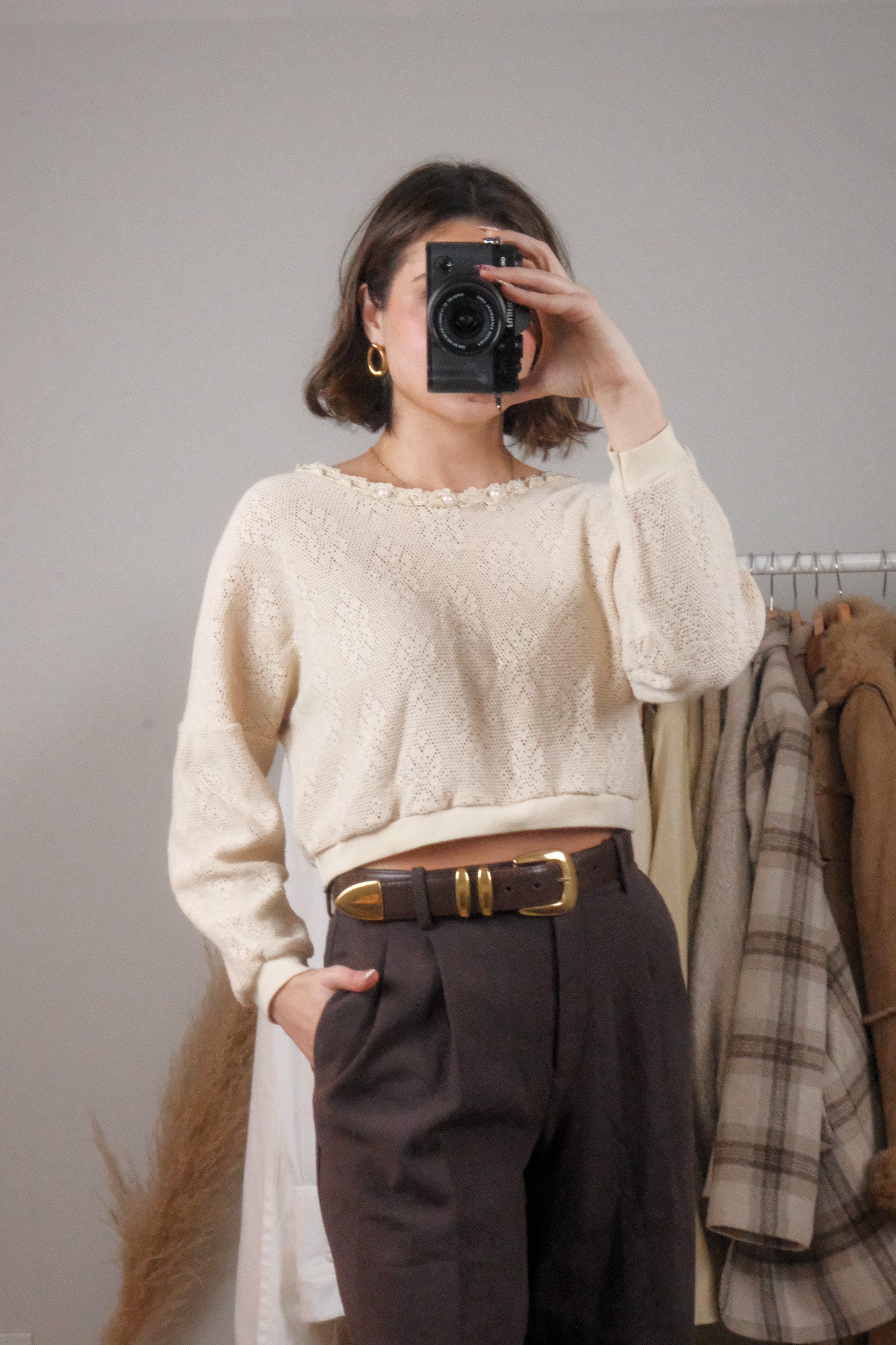 Made in Canada x Vintage x Textured/Lace/Pearl Crop Knit (M)