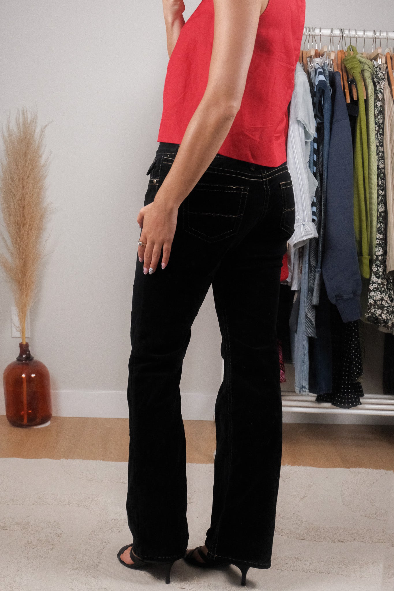 Vintage x Velvet Ultra Low-Rise Flare Jeans (4/6)