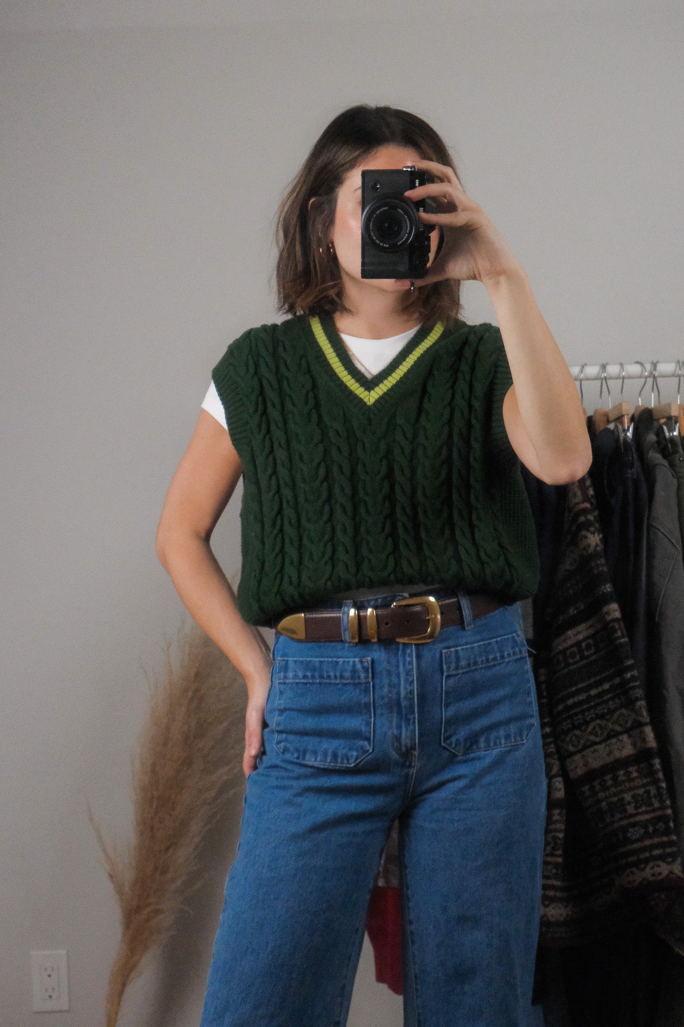 Modern x Aritzia Sweater Vest (S)