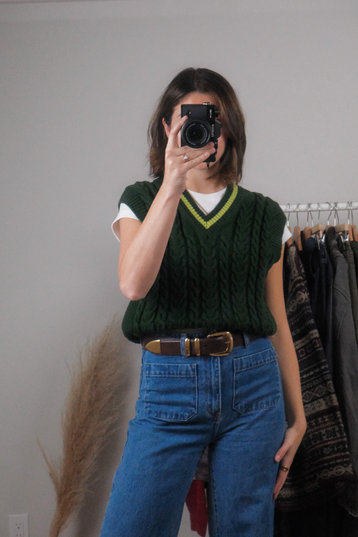 Modern x Aritzia Sweater Vest (S)