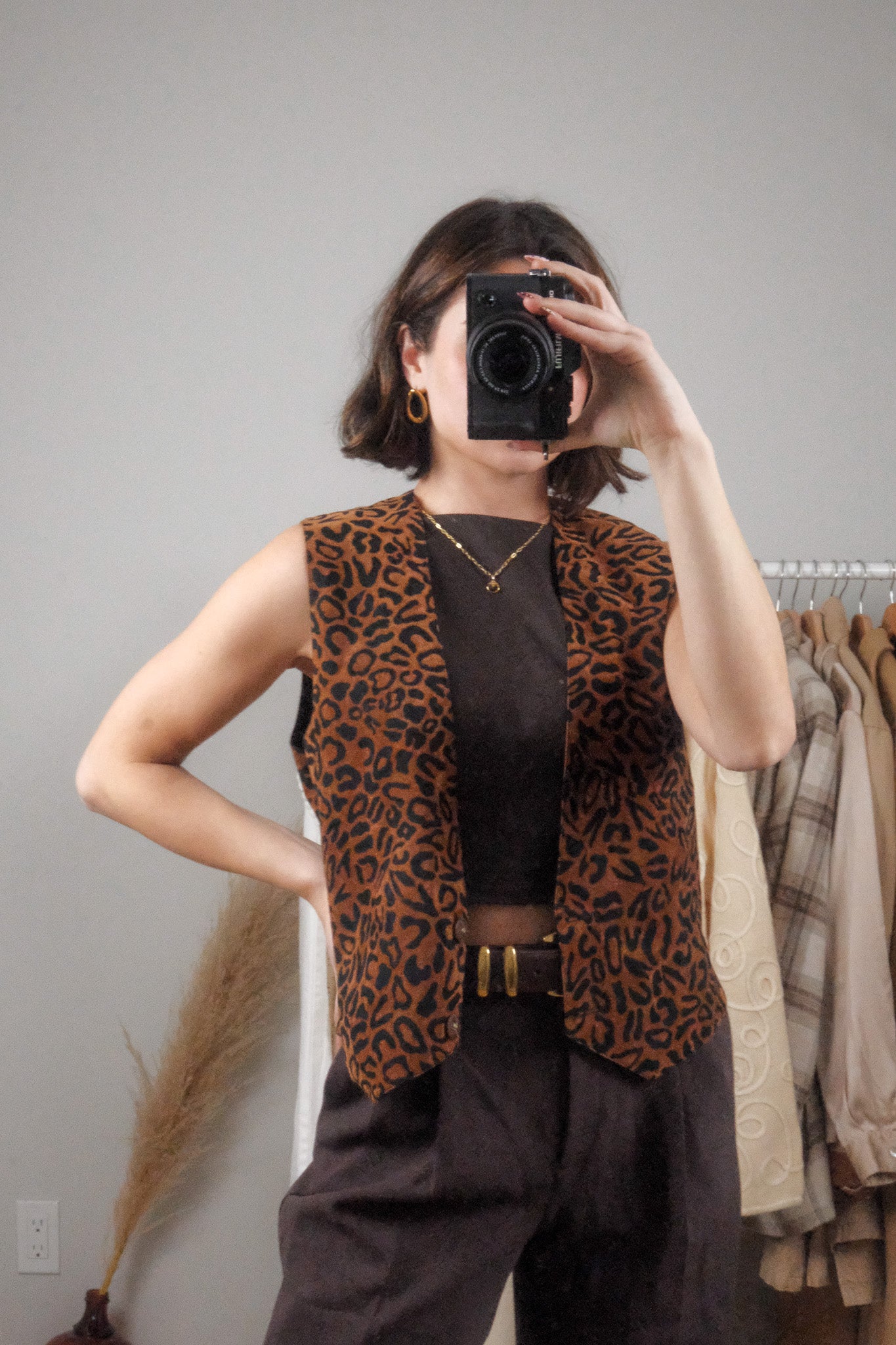 Made in Canada x Vintage x Faux Suede Animal Print Vest (S)