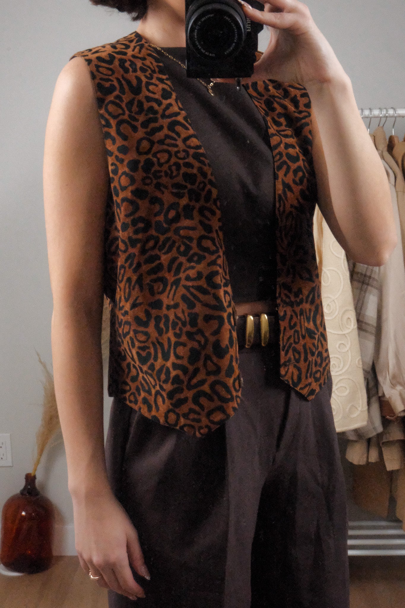Made in Canada x Vintage x Faux Suede Animal Print Vest (S)