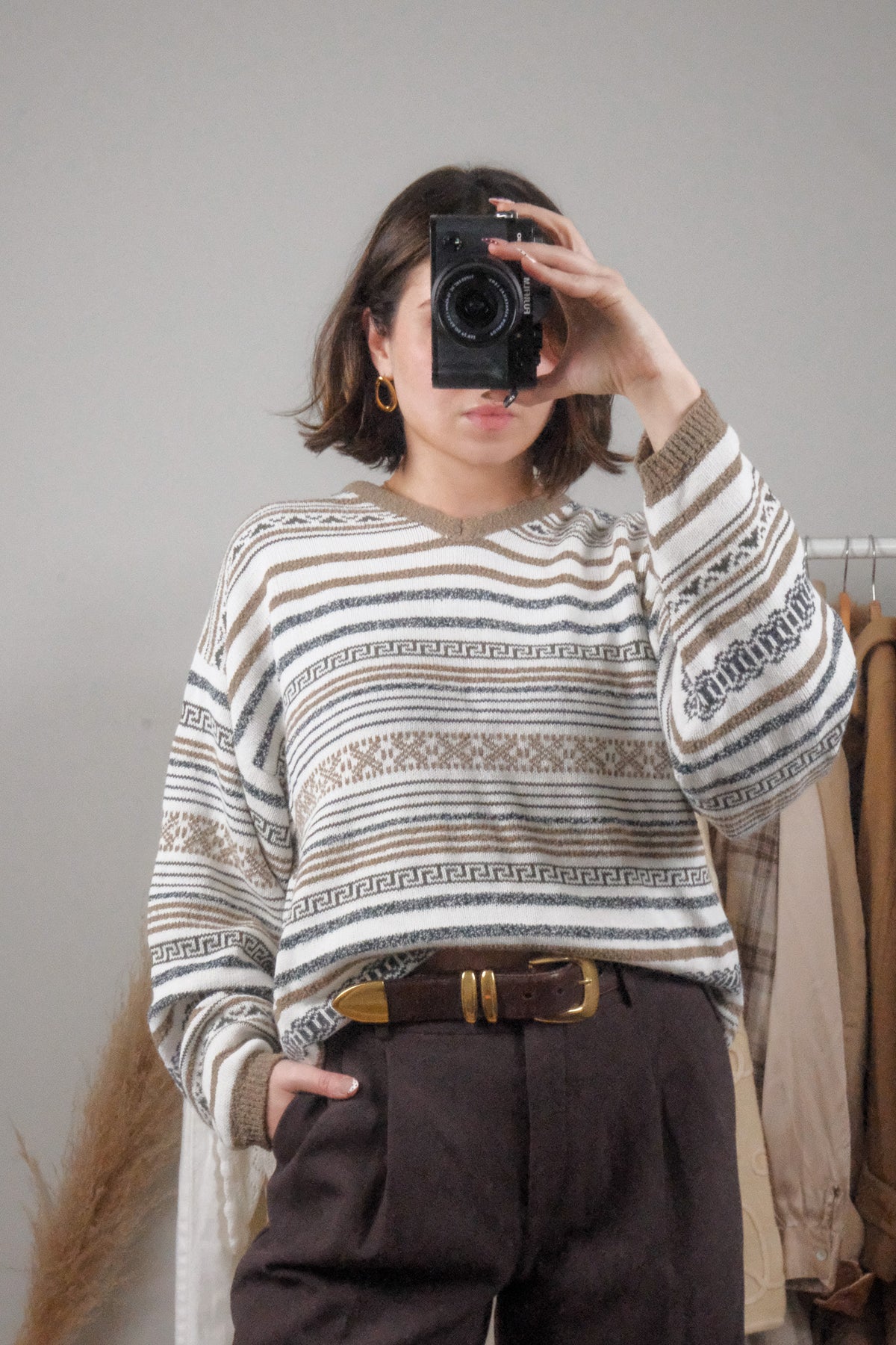Made in Canada x Vintage x Patterned V-Neck Sweater (M)