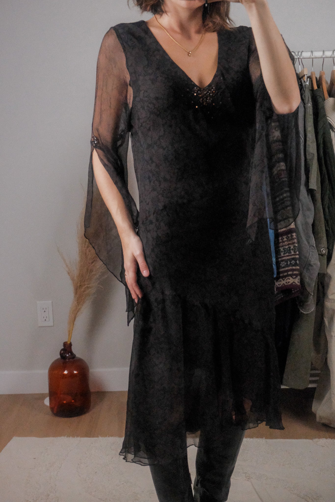 Vintage x 100% Silk Sequence Midi Dress (6)