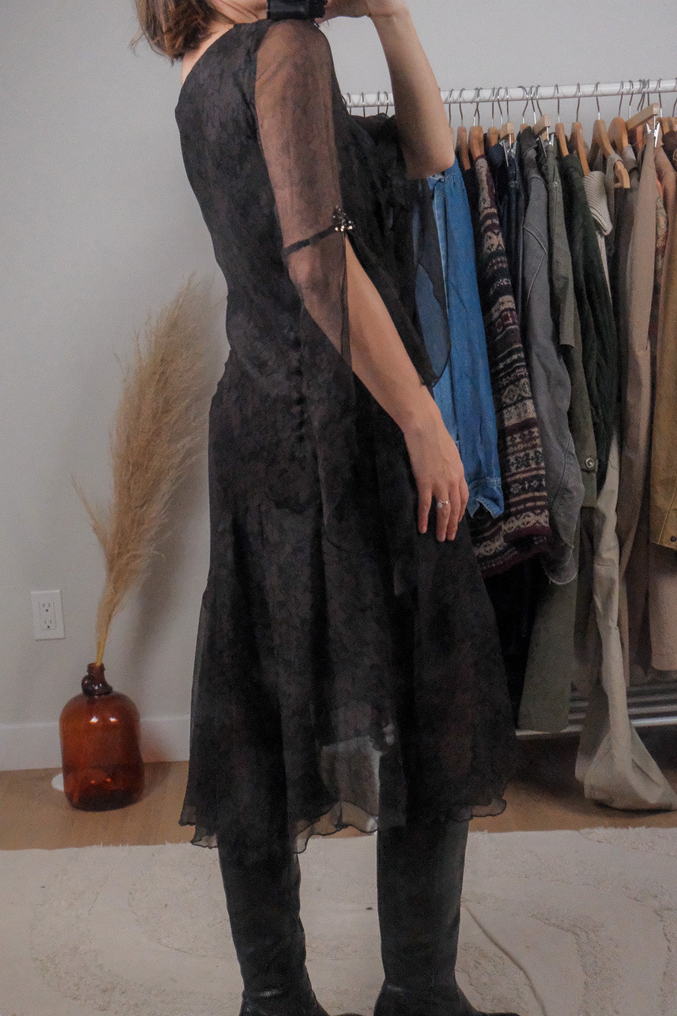 Vintage x 100% Silk Sequence Midi Dress (6)