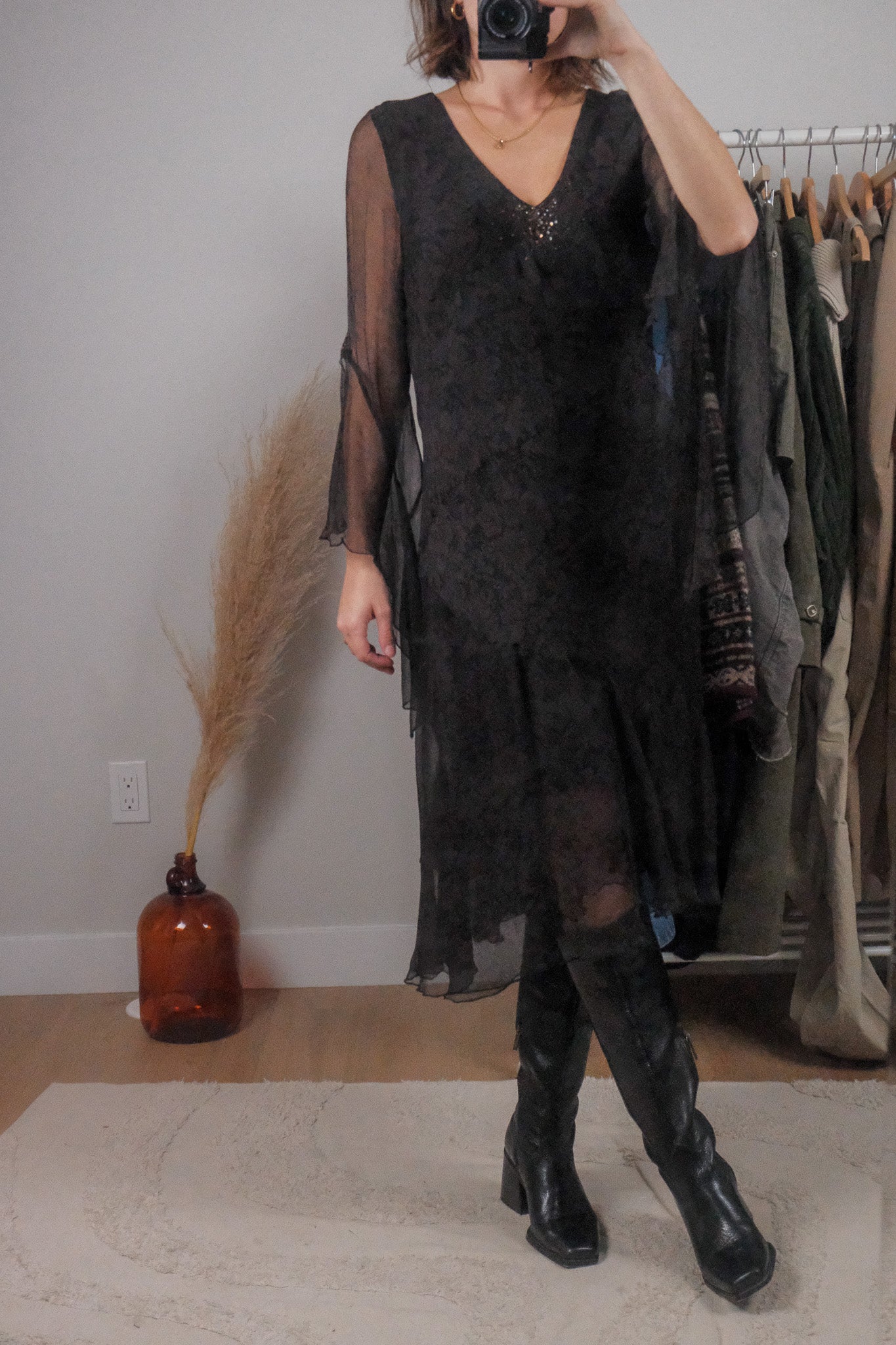 Vintage x 100% Silk Sequence Midi Dress (6)