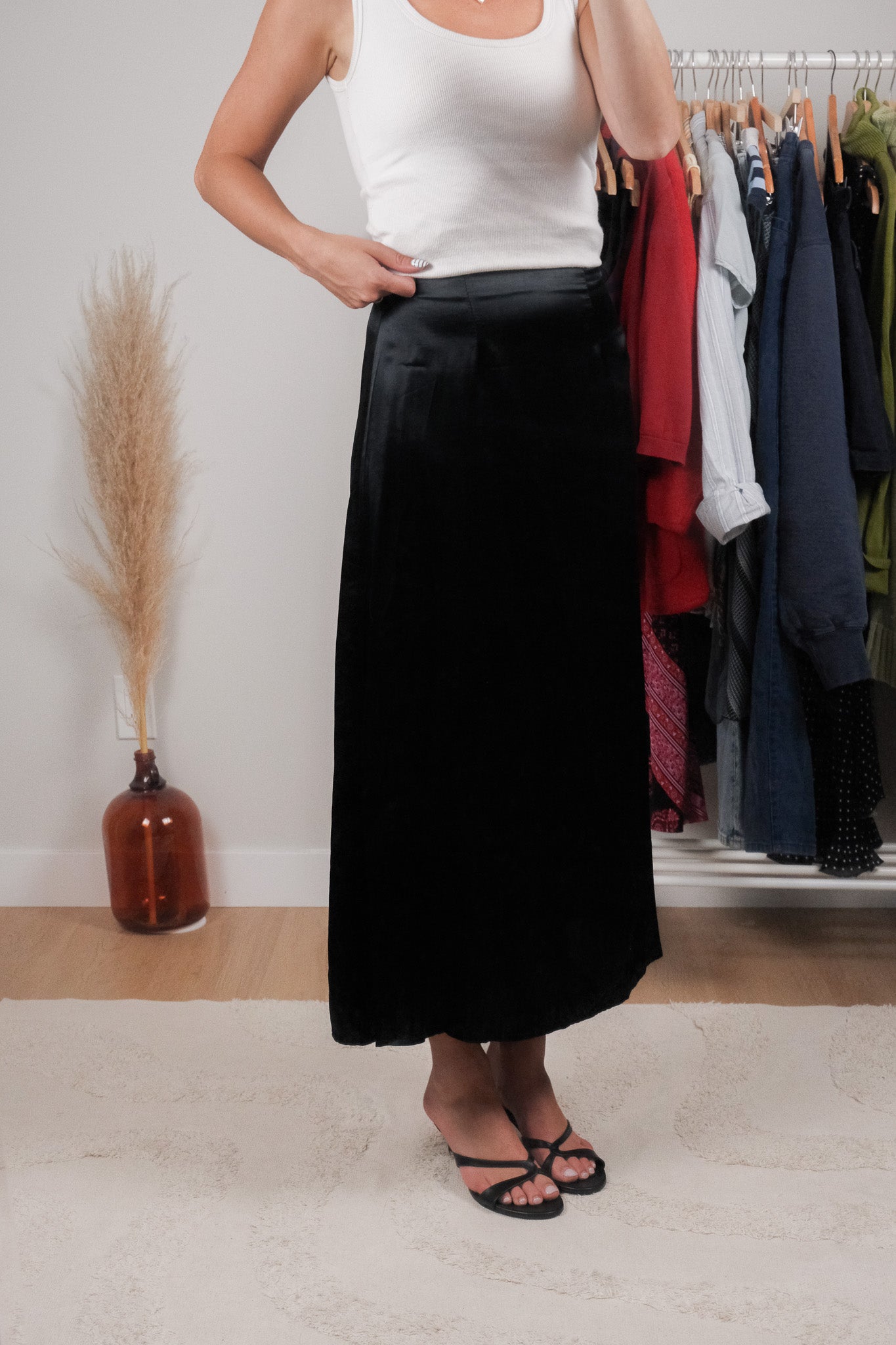 Made in Canada x Vintage x Satin Maxi Skirt (XS)
