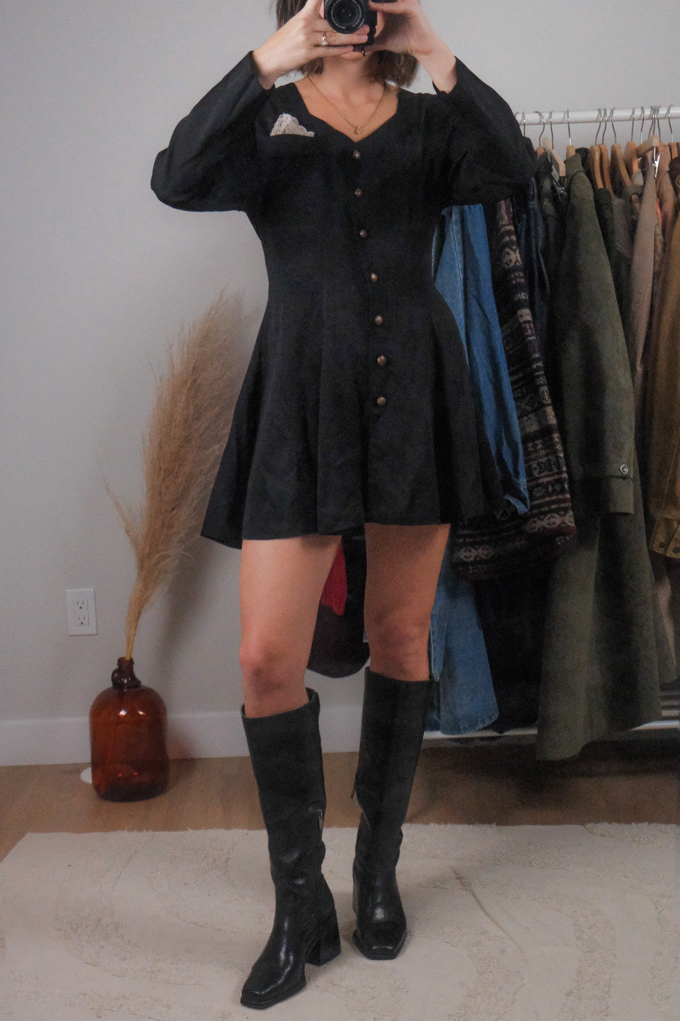 Made in Canada x Vintage x Button Up Dress (6/88)