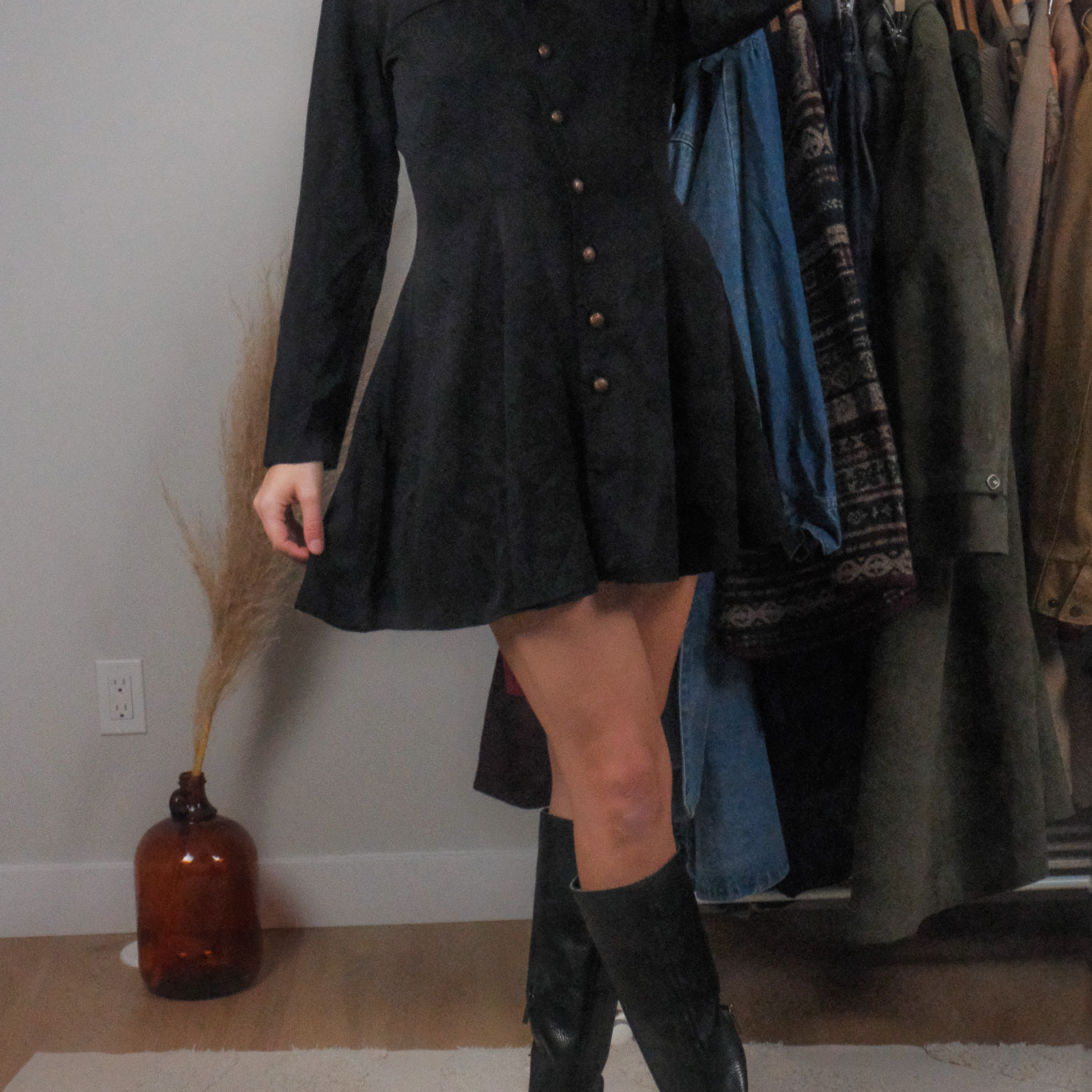 Made in Canada x Vintage x Button Up Dress (6/88)