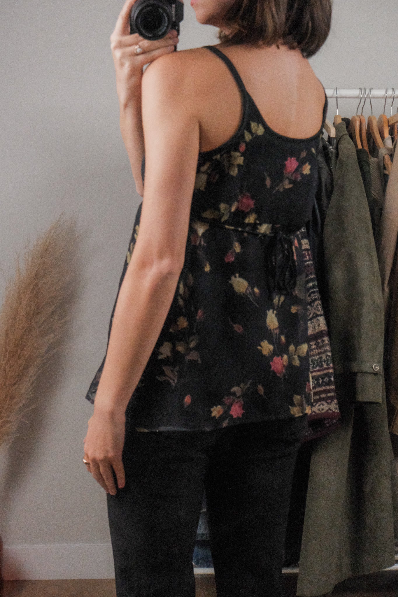 Made in the USA x Vintage x Floral Tie Back Tank (S)