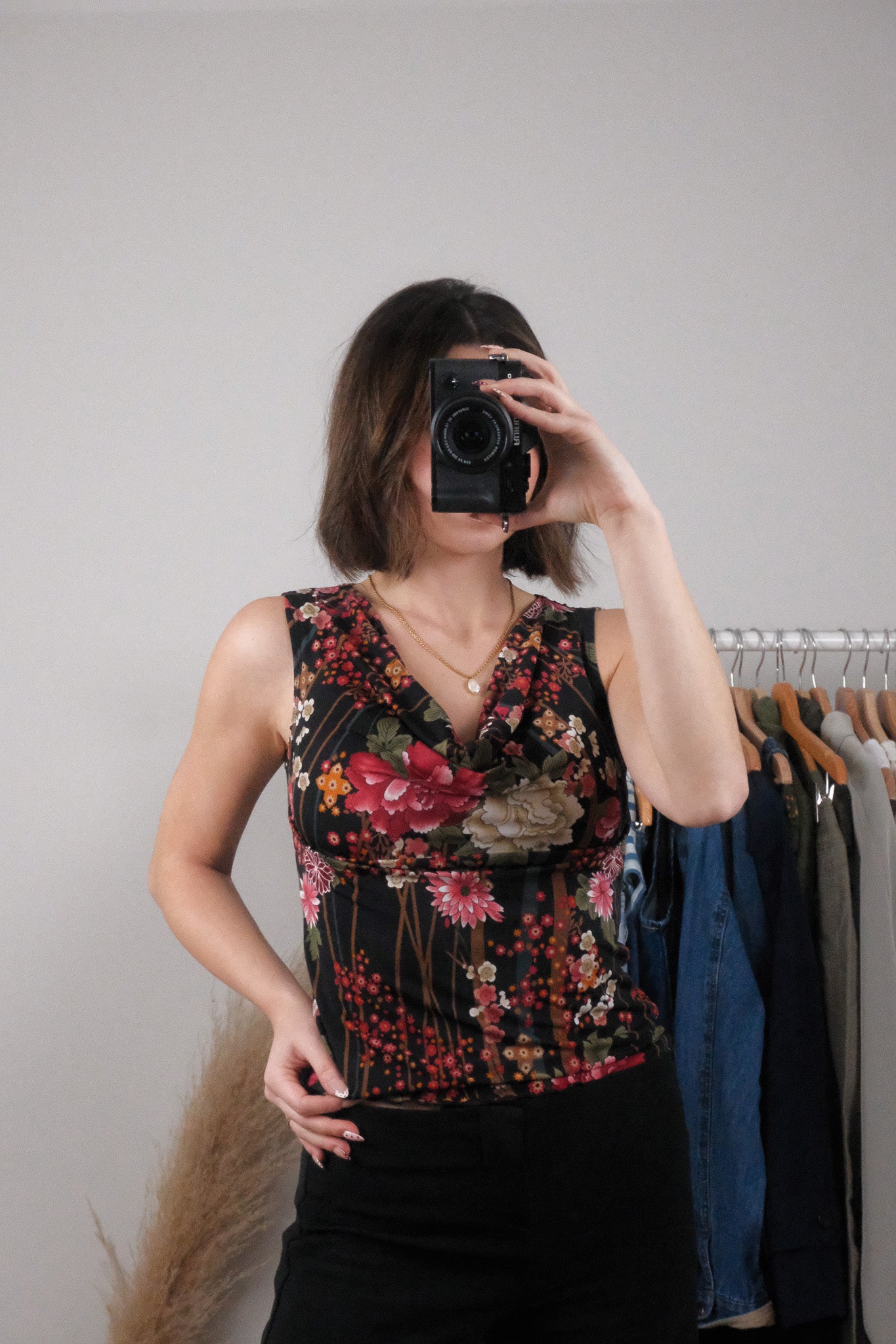 Made in USA x Vintage x Floral Cowl Neck Tank (M)
