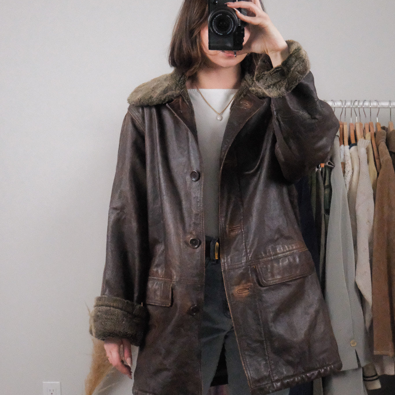 Vintage x Genuine Leather & Faux Fur Jacket (M)