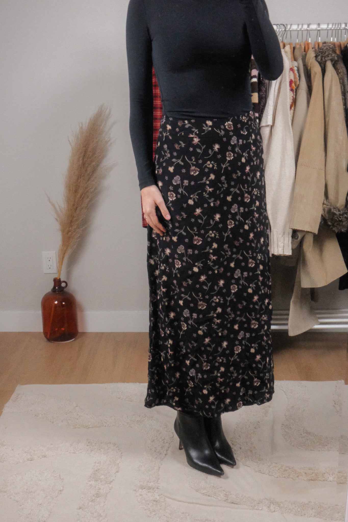 Made in Canada x Vintage x Floral Midi Skirt (6)