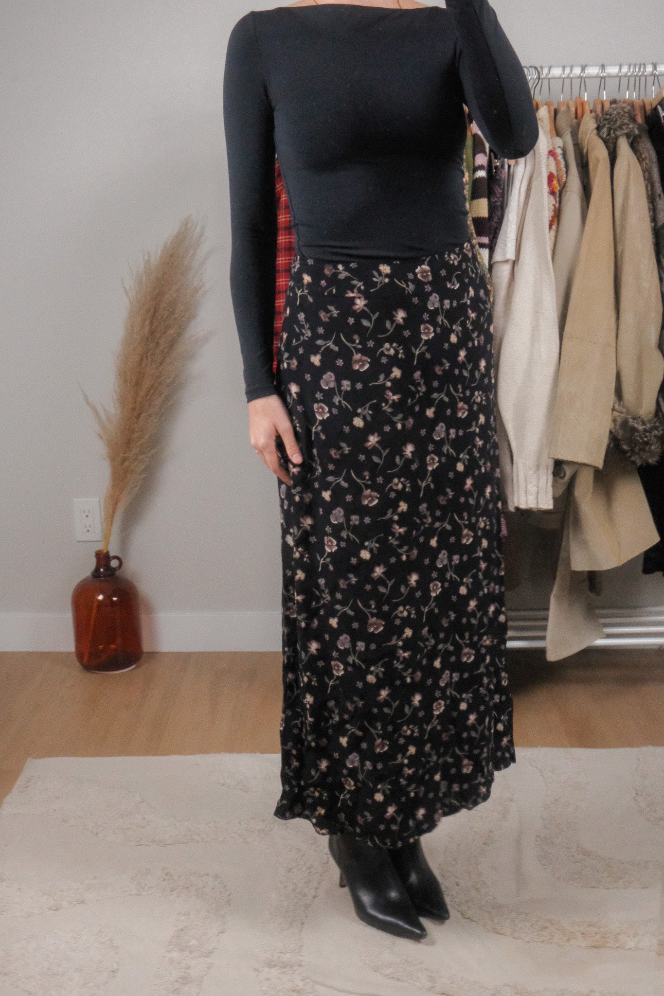 Made in Canada x Vintage x Floral Midi Skirt (6)