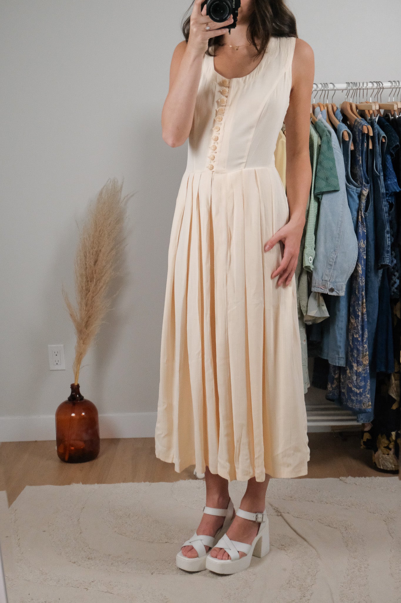 Made in Canada x Vintage x Butter Yelllow Pleated Dress (8)