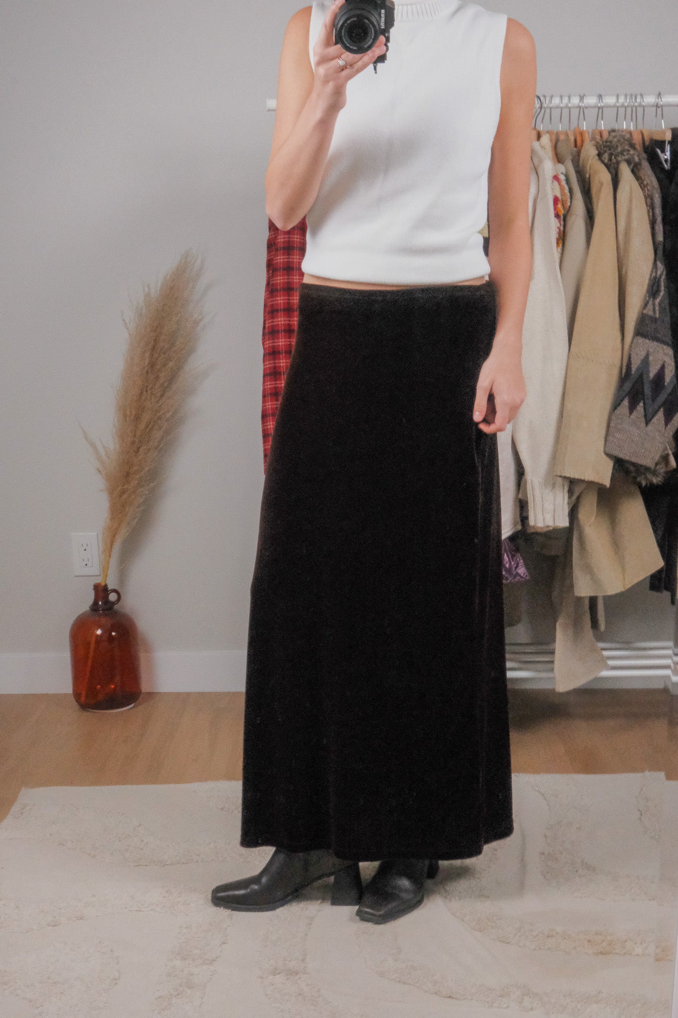 Made in Canada x Vintage x Velvet Maxi Skirt (M)