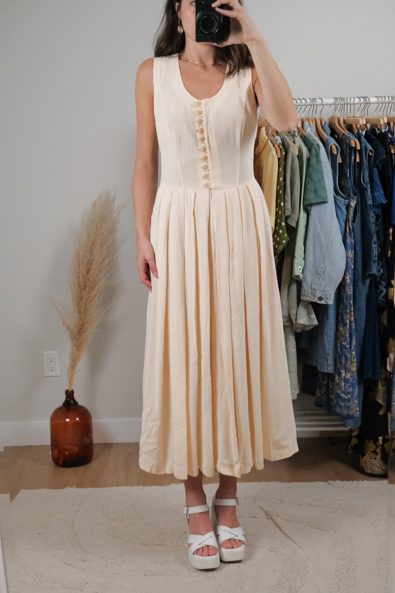 Made in Canada x Vintage x Butter Yelllow Pleated Dress (8)