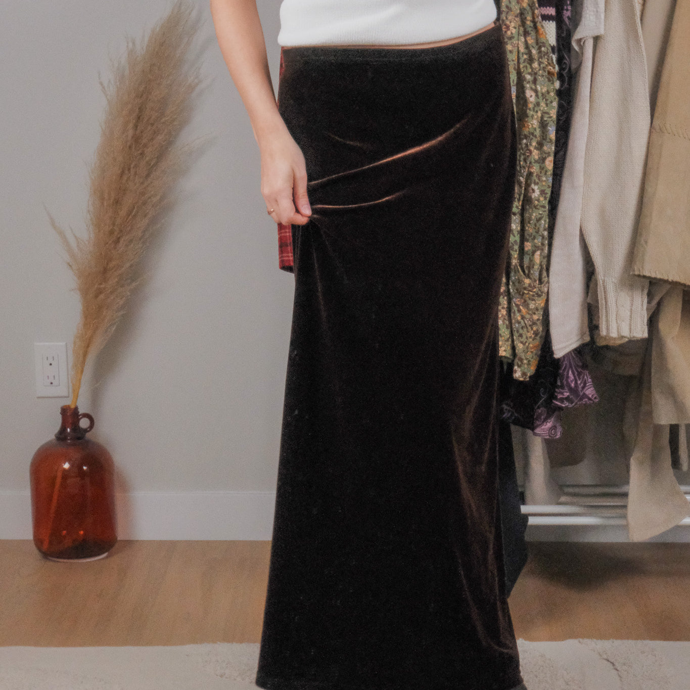 Made in Canada x Vintage x Velvet Maxi Skirt (M)