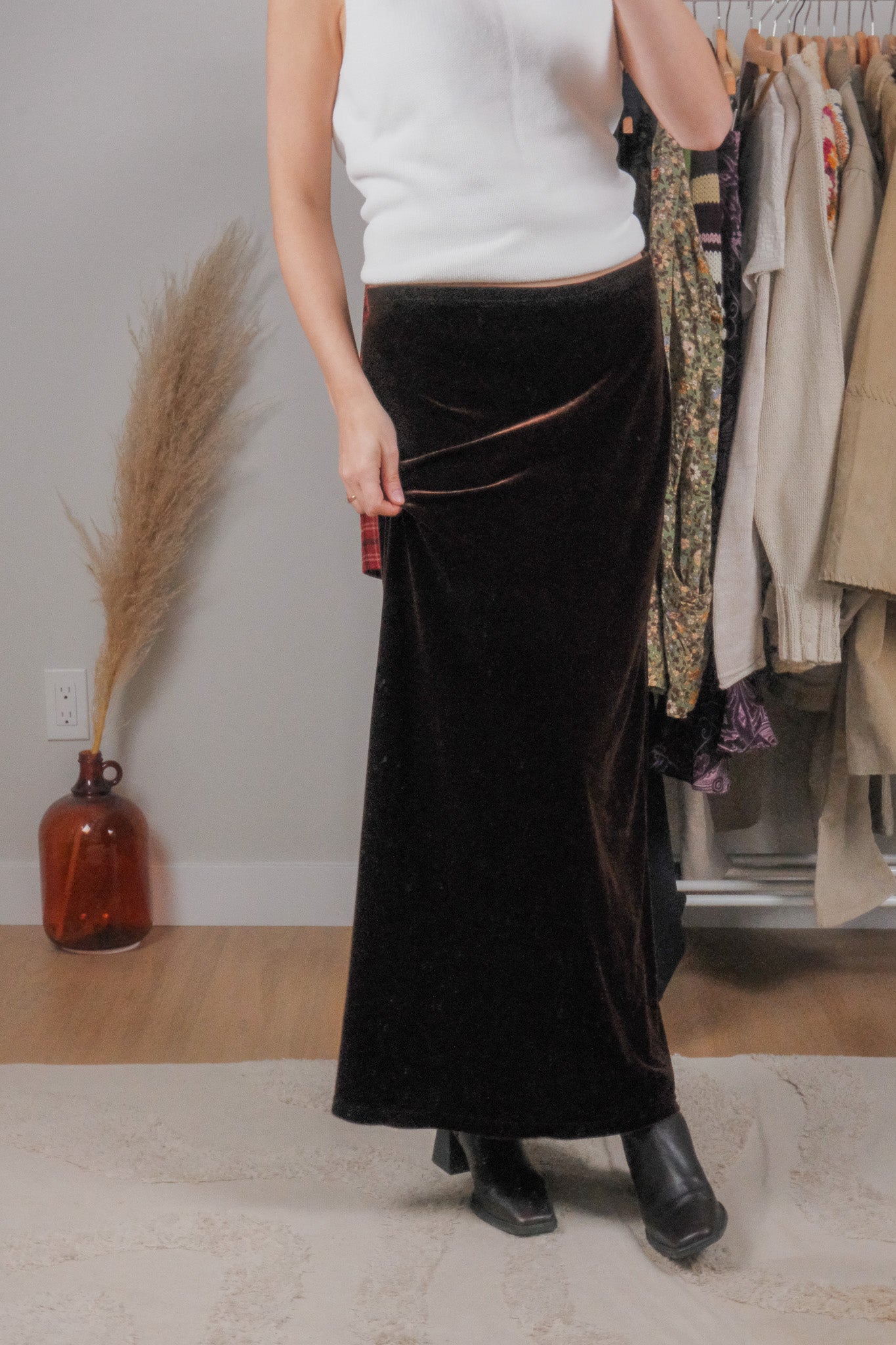 Made in Canada x Vintage x Velvet Maxi Skirt (M)