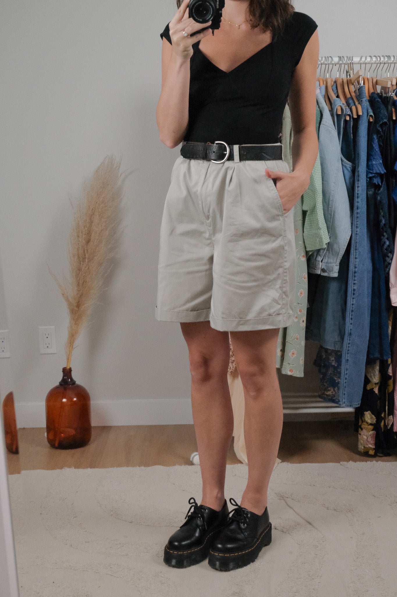 Vintage x Cotton Cuff Pleated Shorts (8)