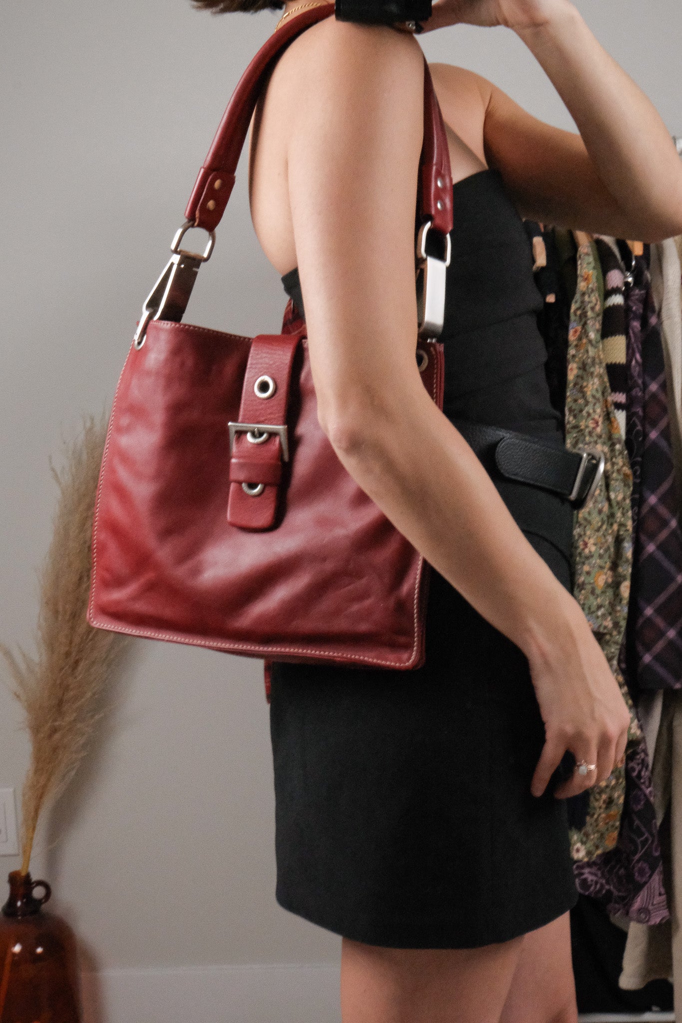 Made in Spain x Vintage x Leather Buckle Purse