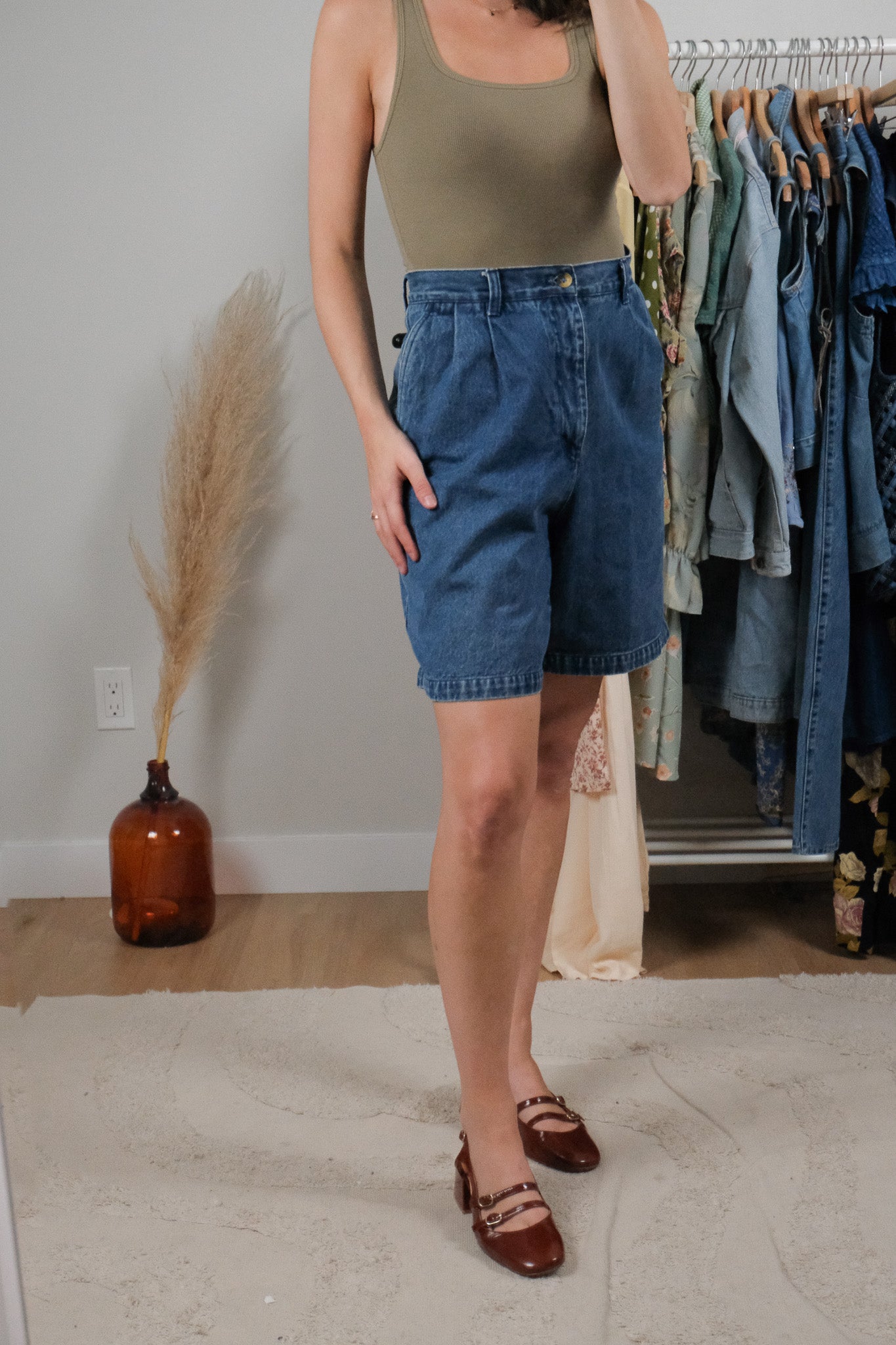 Vintage x Pleated Shorts (32)