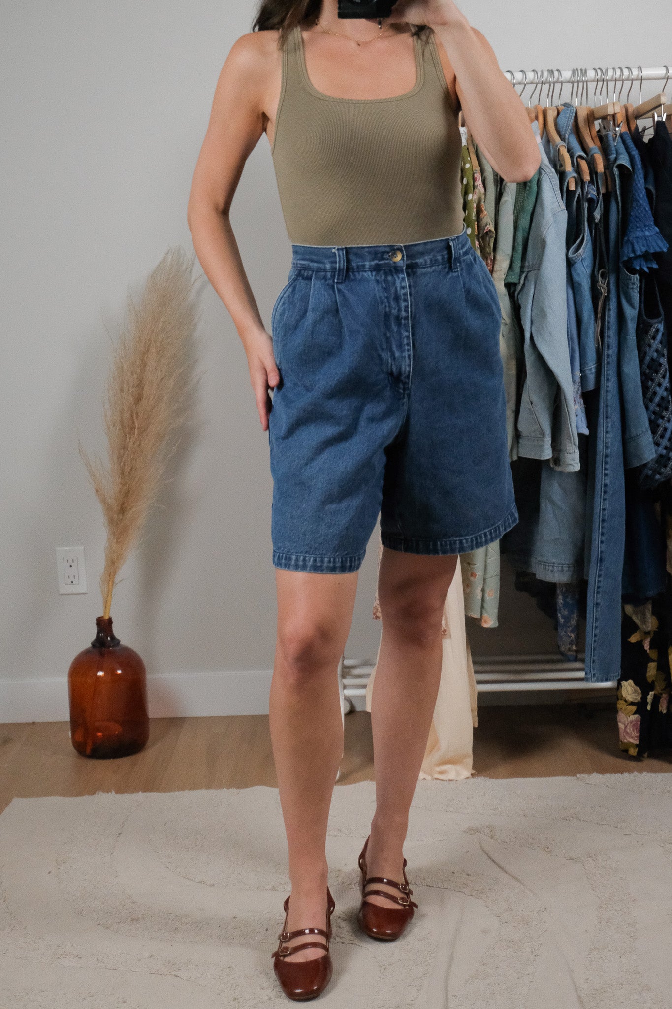 Vintage x Pleated Shorts (32)