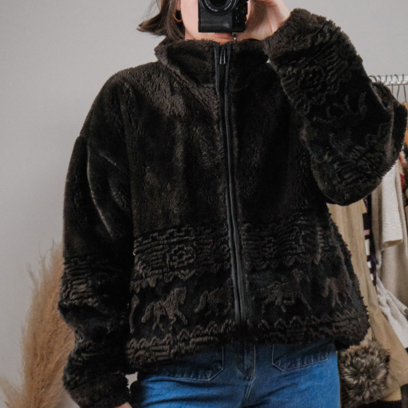 Made in USA x Vintage x Faux Fur Horse Sweater (S/M)