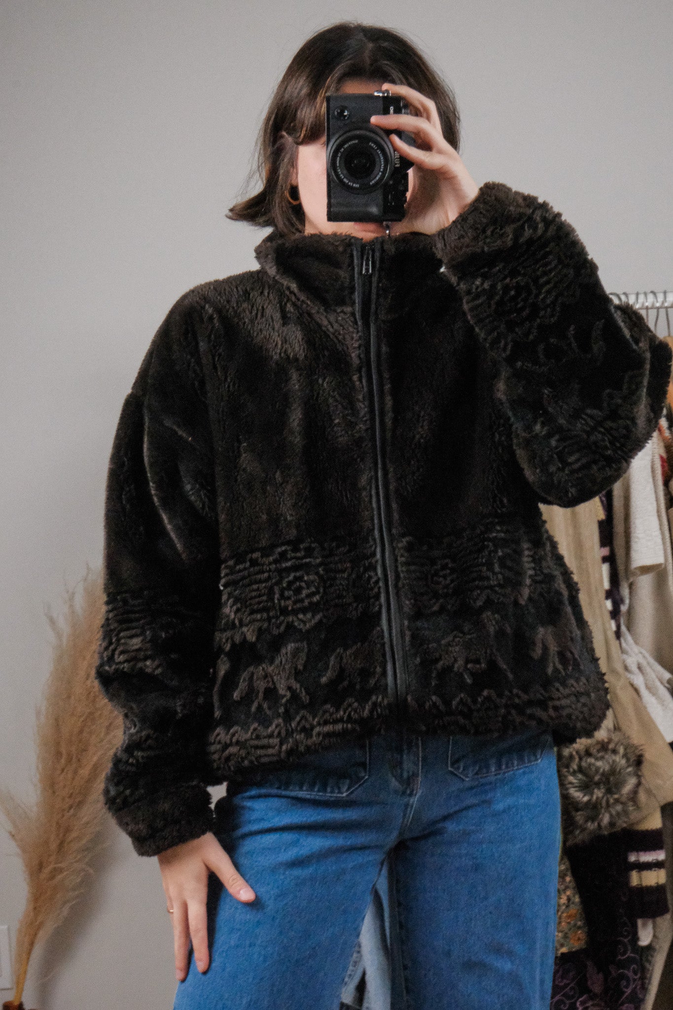 Made in USA x Vintage x Faux Fur Horse Sweater (S/M)