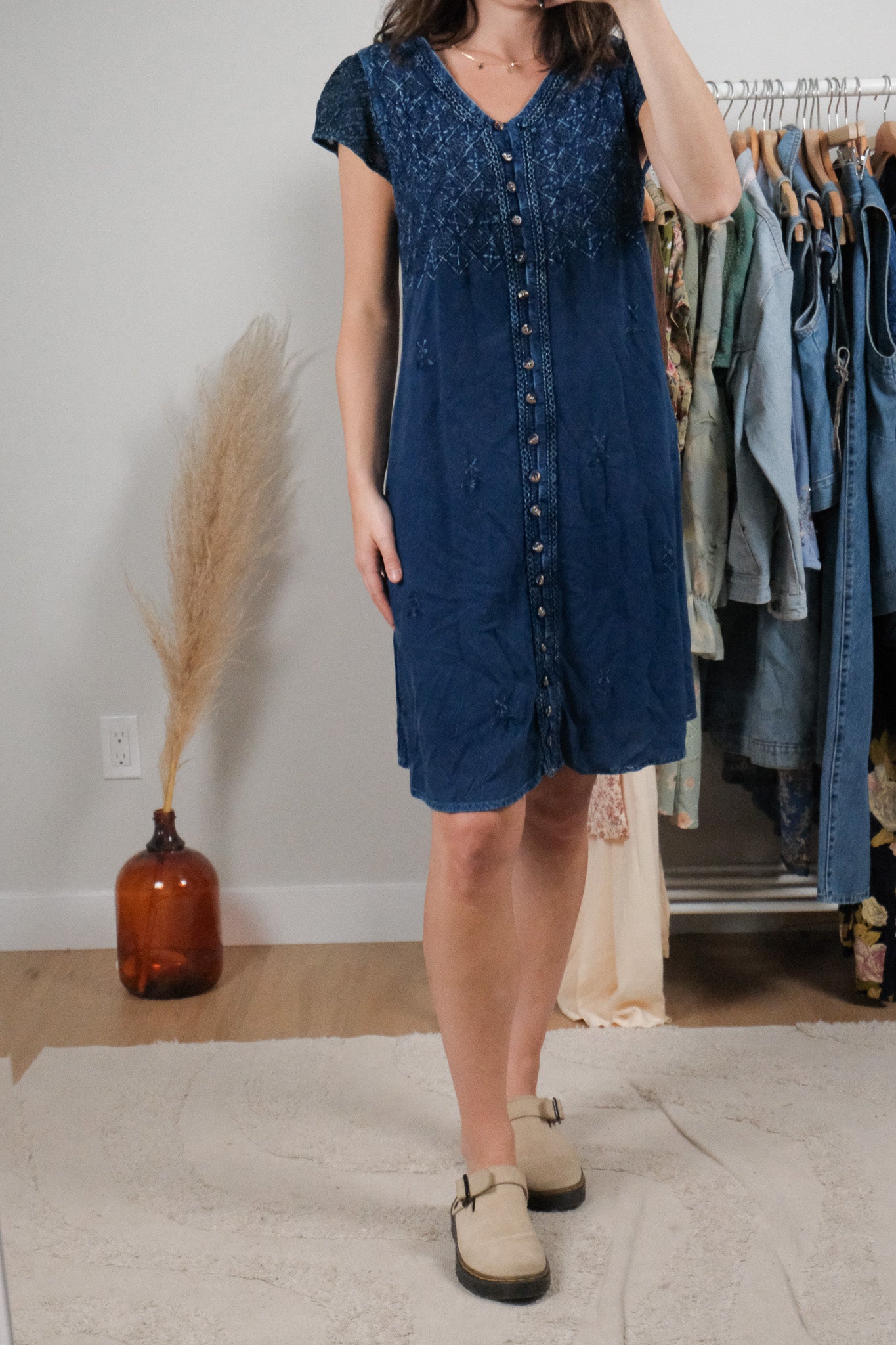 Vintage x Embroidered Midi Dress (M)